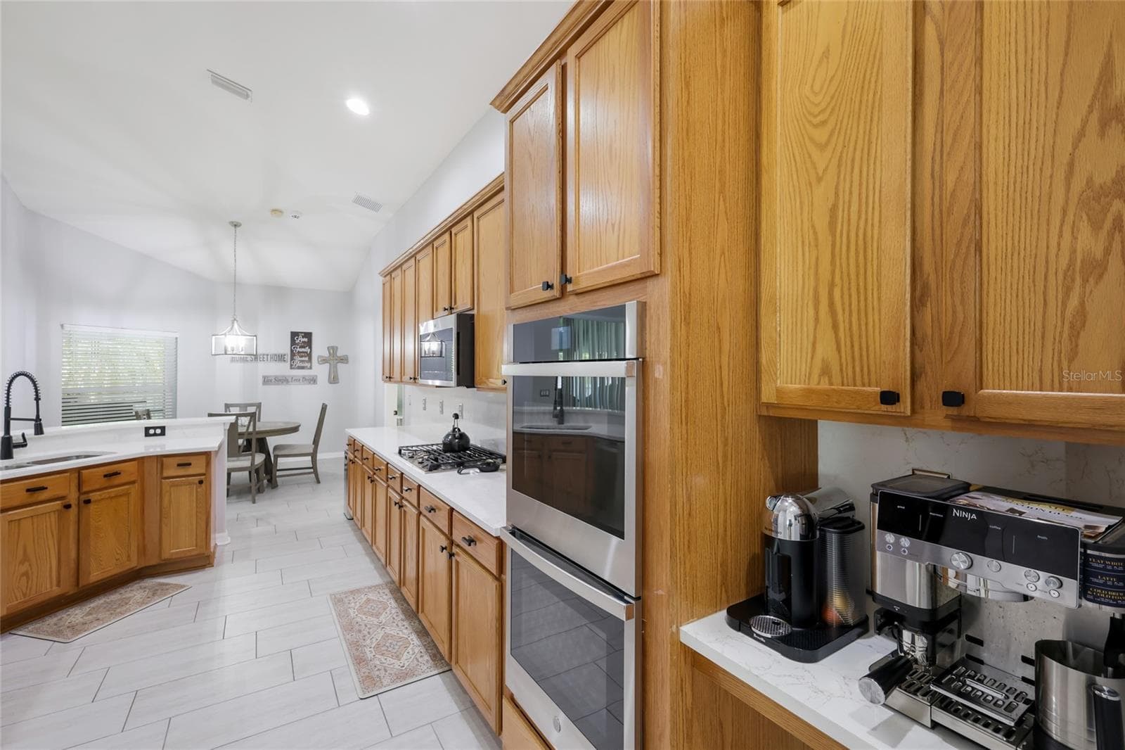 Single Family Residence at 7625 NOTTINGHILL SKY DR, APOLLO BEACH, photo 13 of 42