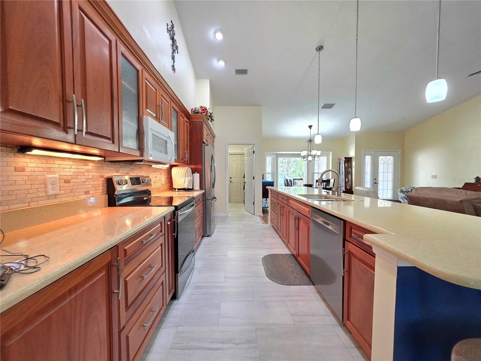 Single Family Residence at 7420 PARADISE PINE CT, SPRING HILL, photo 10 of 38