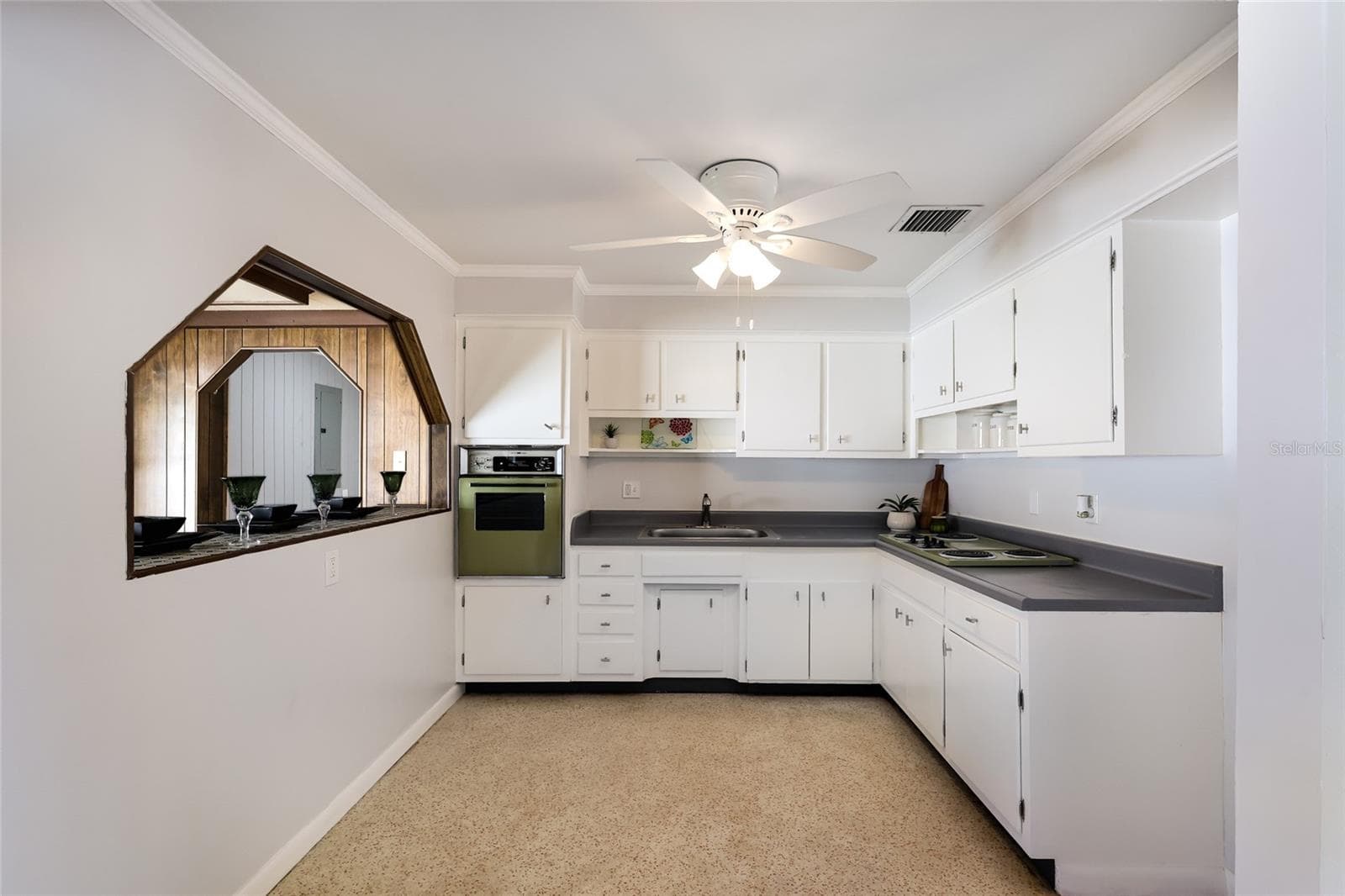 Single Family Residence at 2877 MICHIGAN ST, SARASOTA, photo 10 of 40