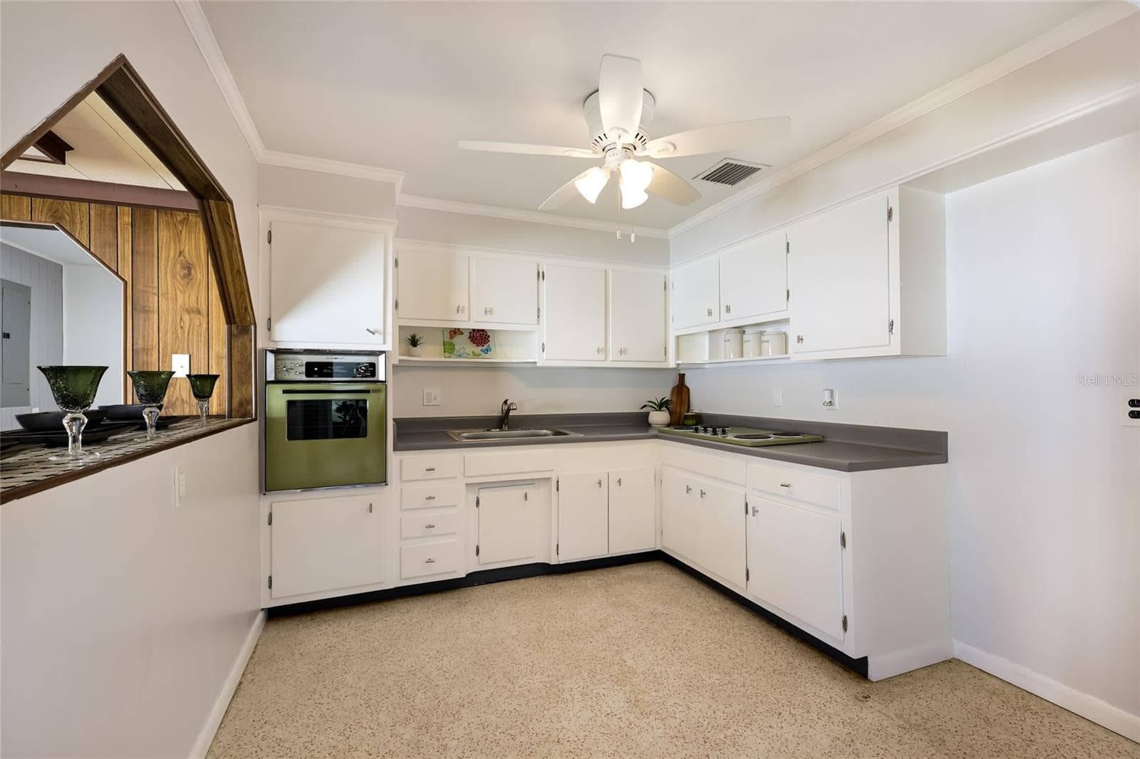 Single Family Residence at 2877 MICHIGAN ST, SARASOTA, photo 11 of 40