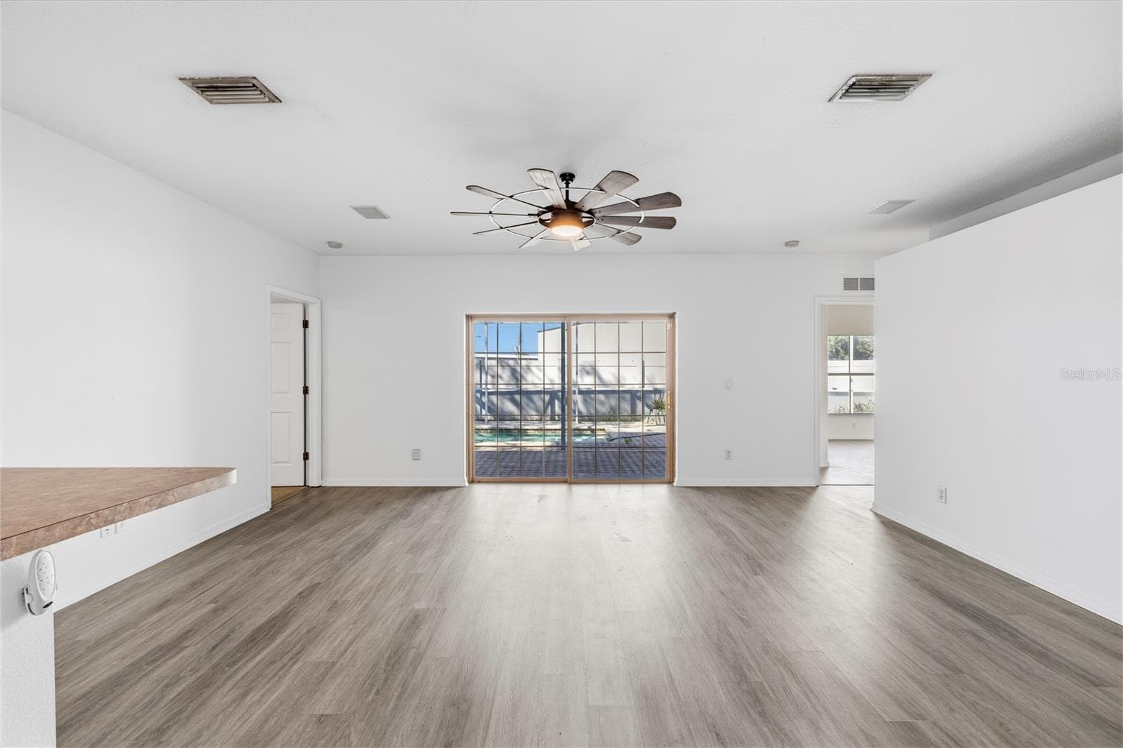 Single Family Residence at 605 CYPRESS PARK AVE, TARPON SPRINGS, photo 11 of 52