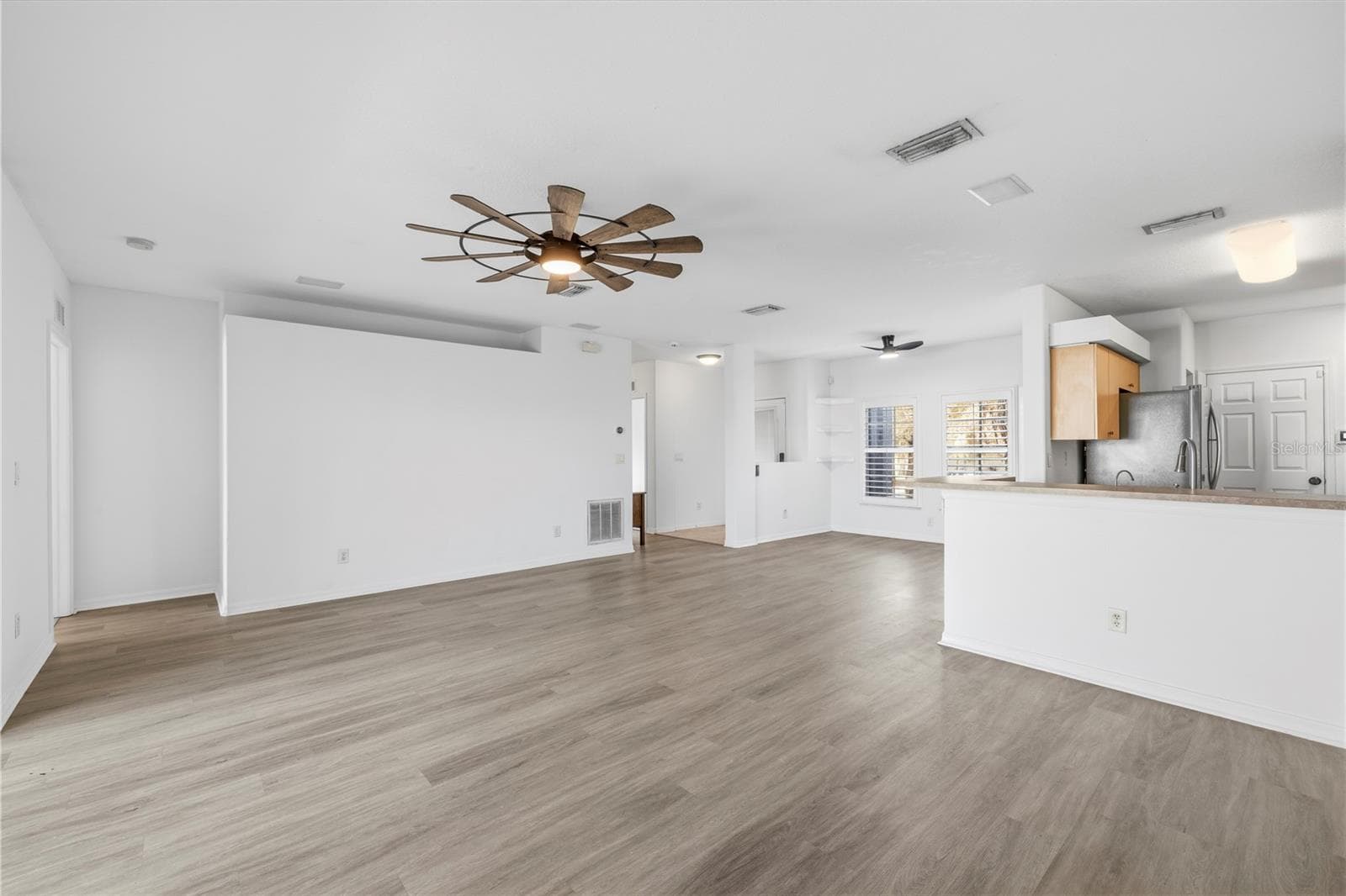 Single Family Residence at 605 CYPRESS PARK AVE, TARPON SPRINGS, photo 17 of 52