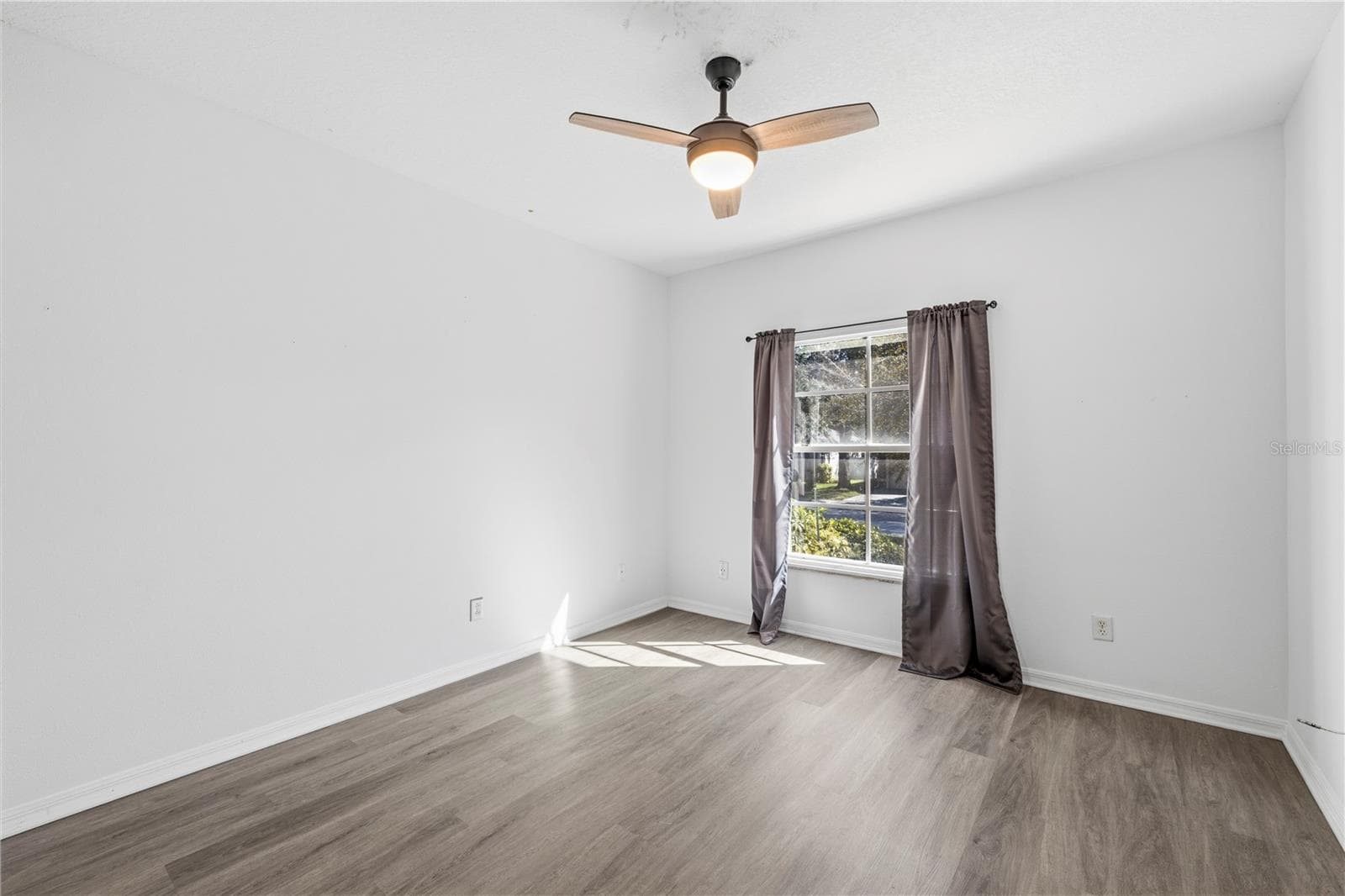 Bedroom 2 - 605 CYPRESS PARK AVE, TARPON SPRINGS