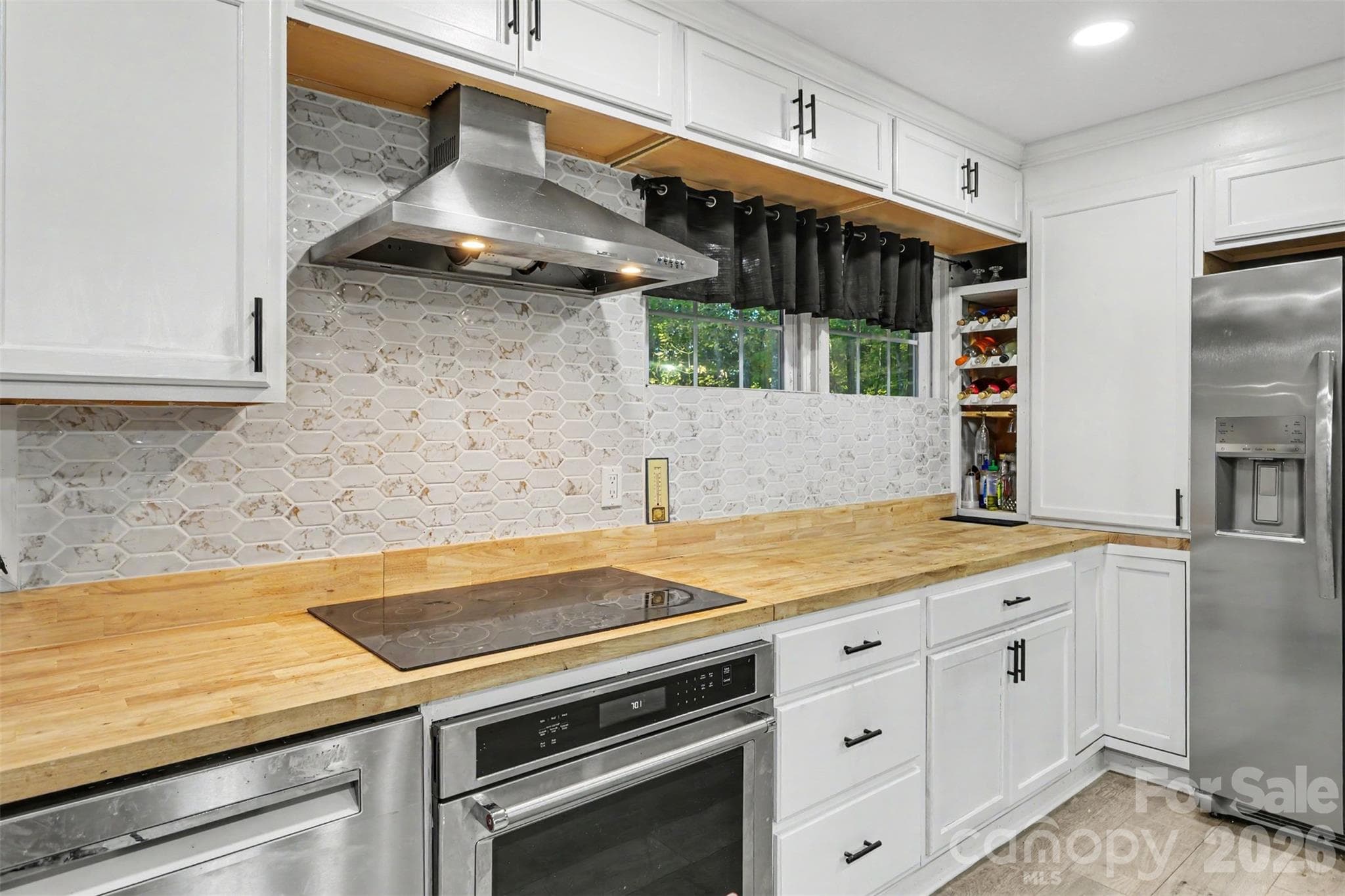 Single Family Residence at 2681 University Drive, Lancaster, photo 13 of 48