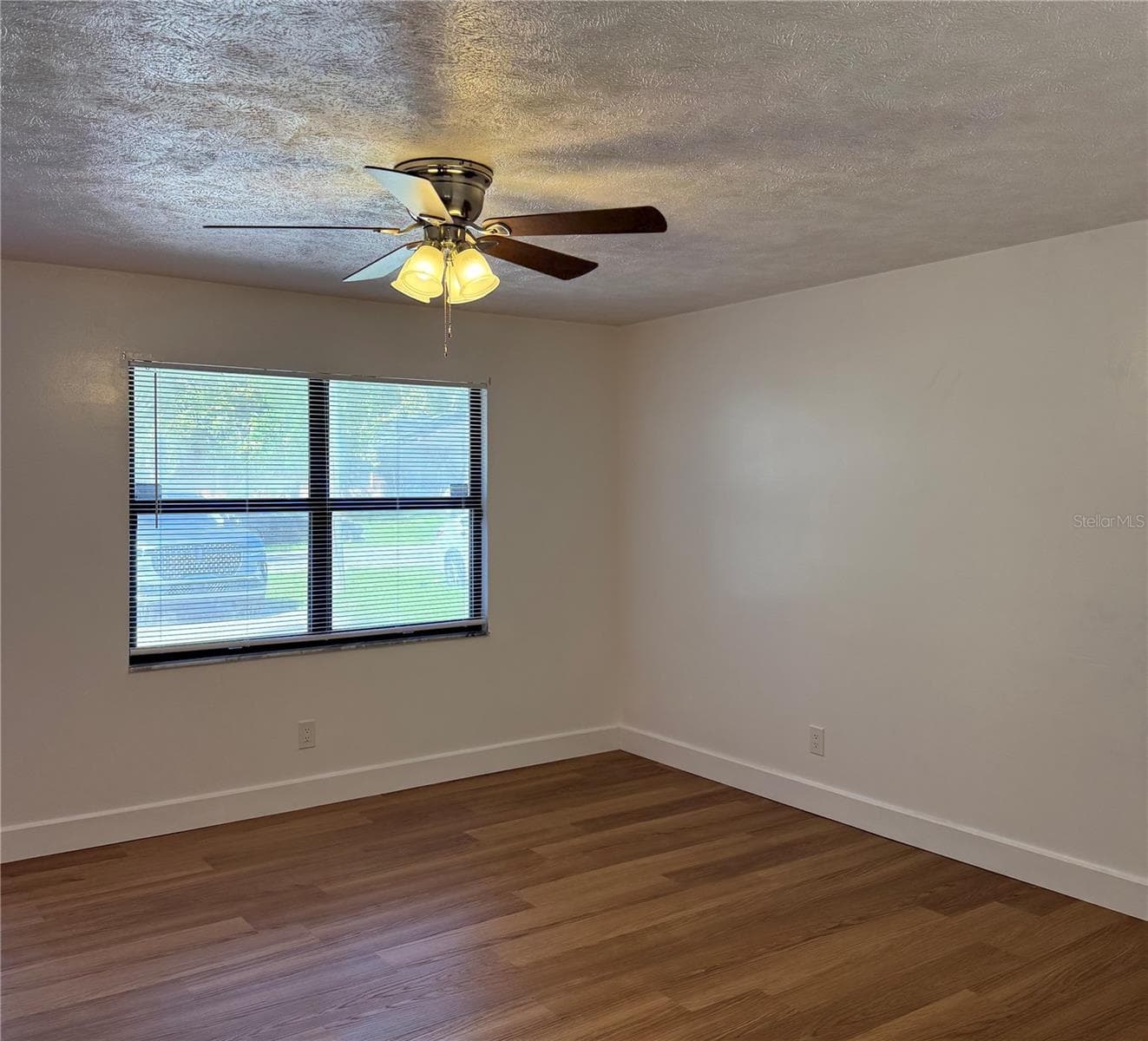Living Room - 2917 NE 17TH TER, OCALA