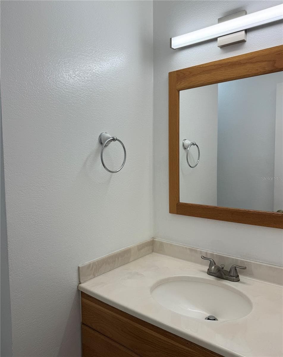 Primary Bath - 2917 NE 17TH TER, OCALA