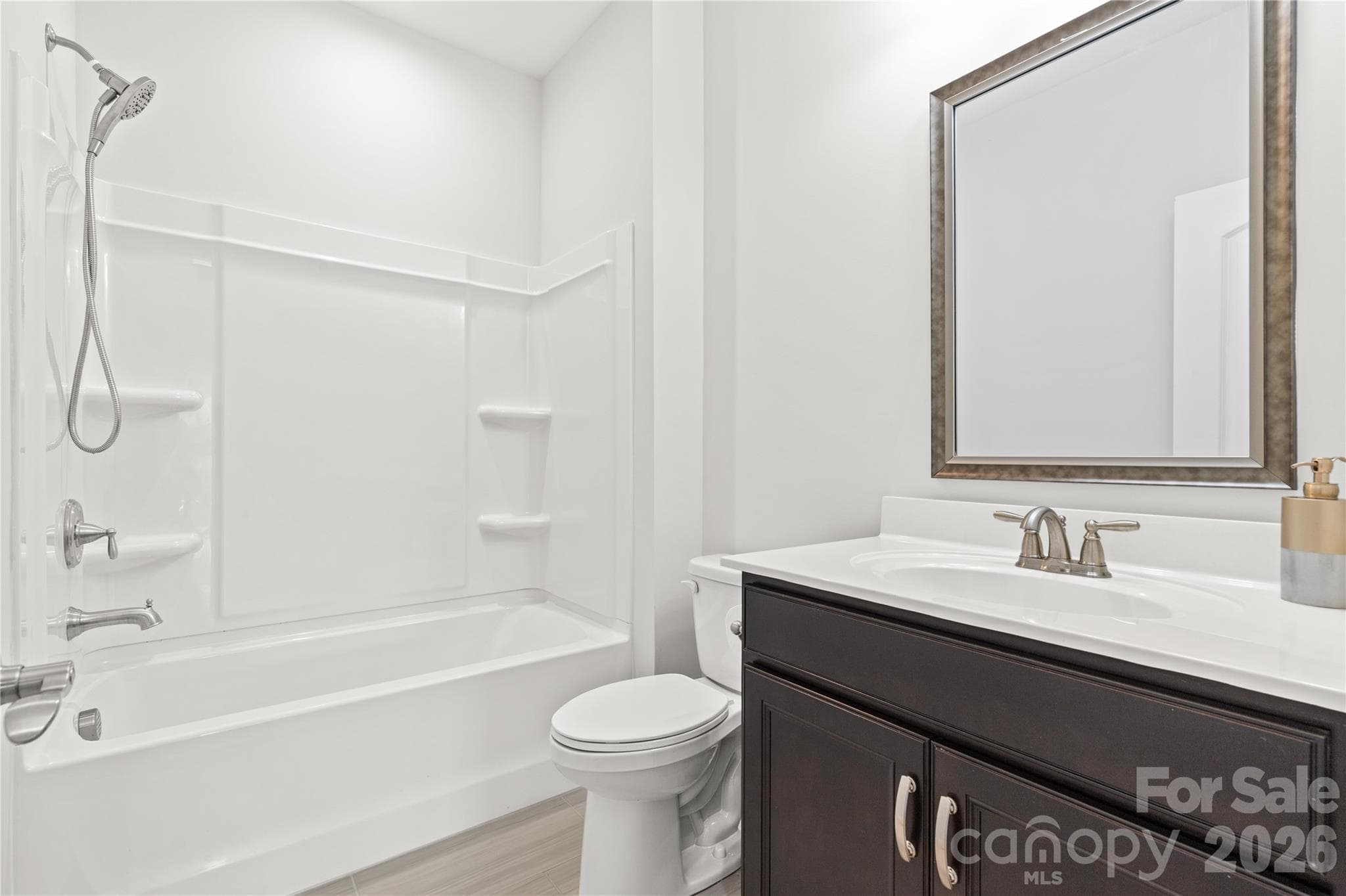 Hall Bath - 5616 Regal Way, Indian Land