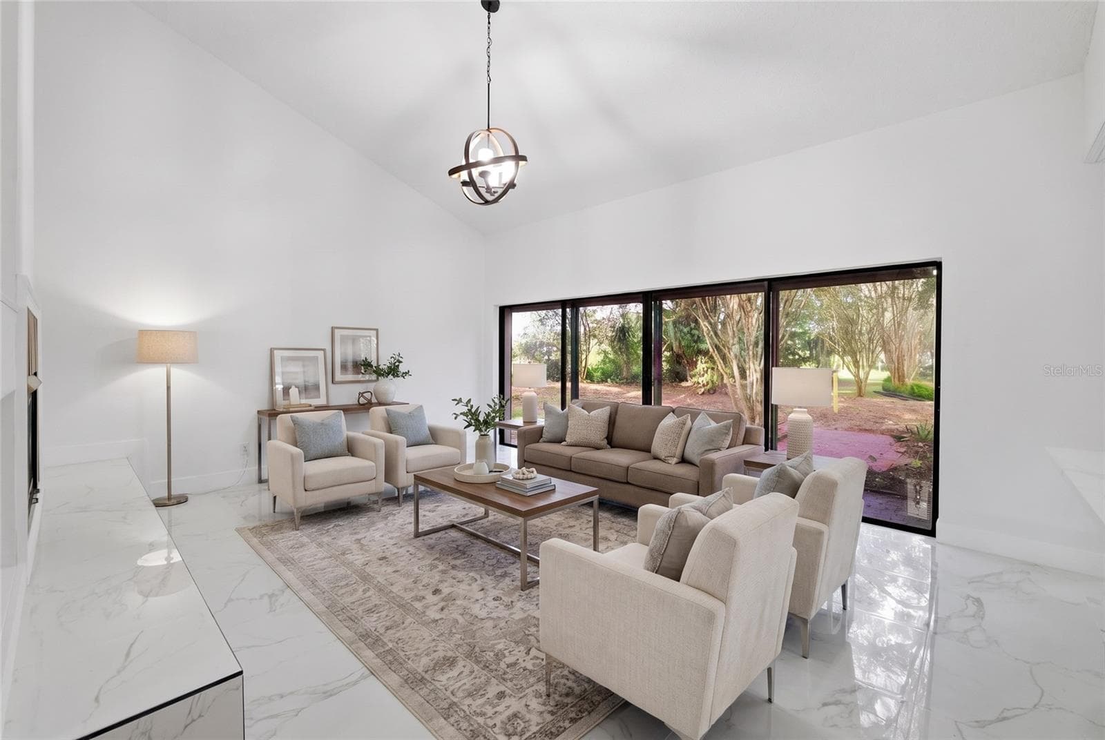 Single Family Residence at 6201 GREENWICH DR, TAMPA, photo 15 of 46
