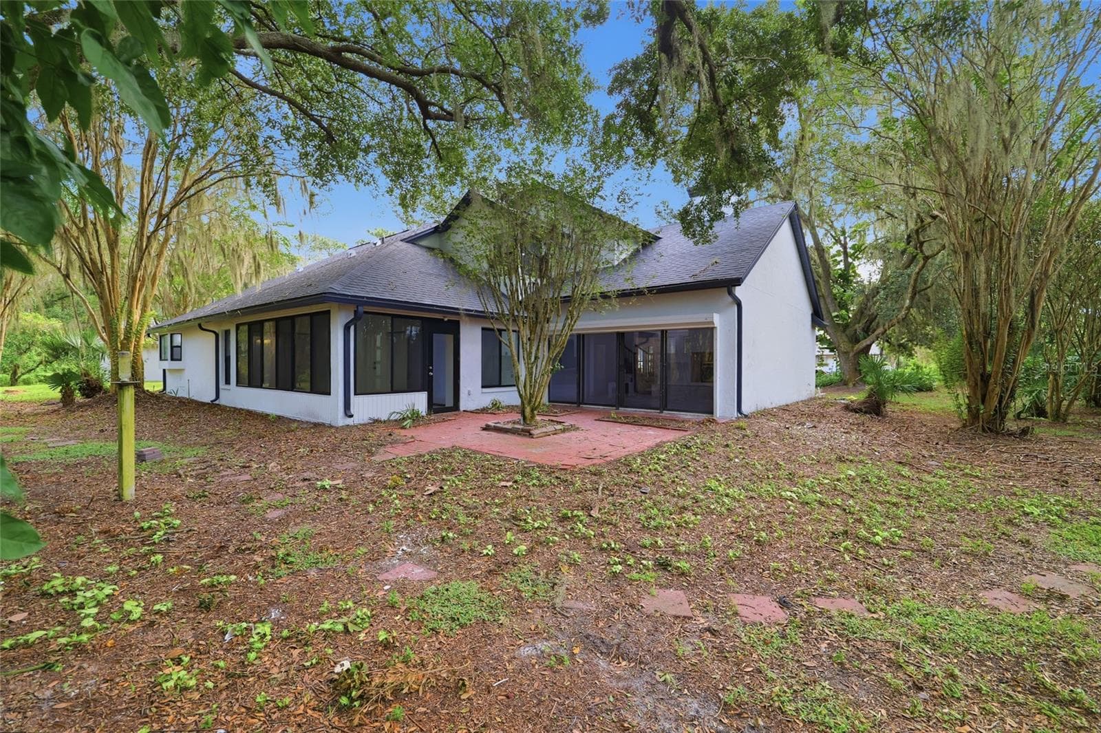 Single Family Residence at 6201 GREENWICH DR, TAMPA, photo 40 of 46