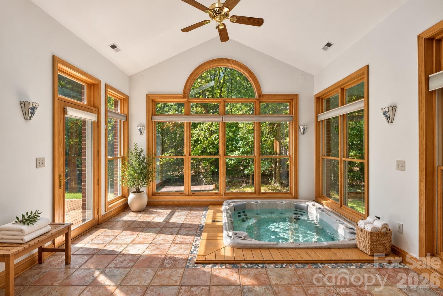 Primary suite Spa room - 253 Highway 161 South, Clover