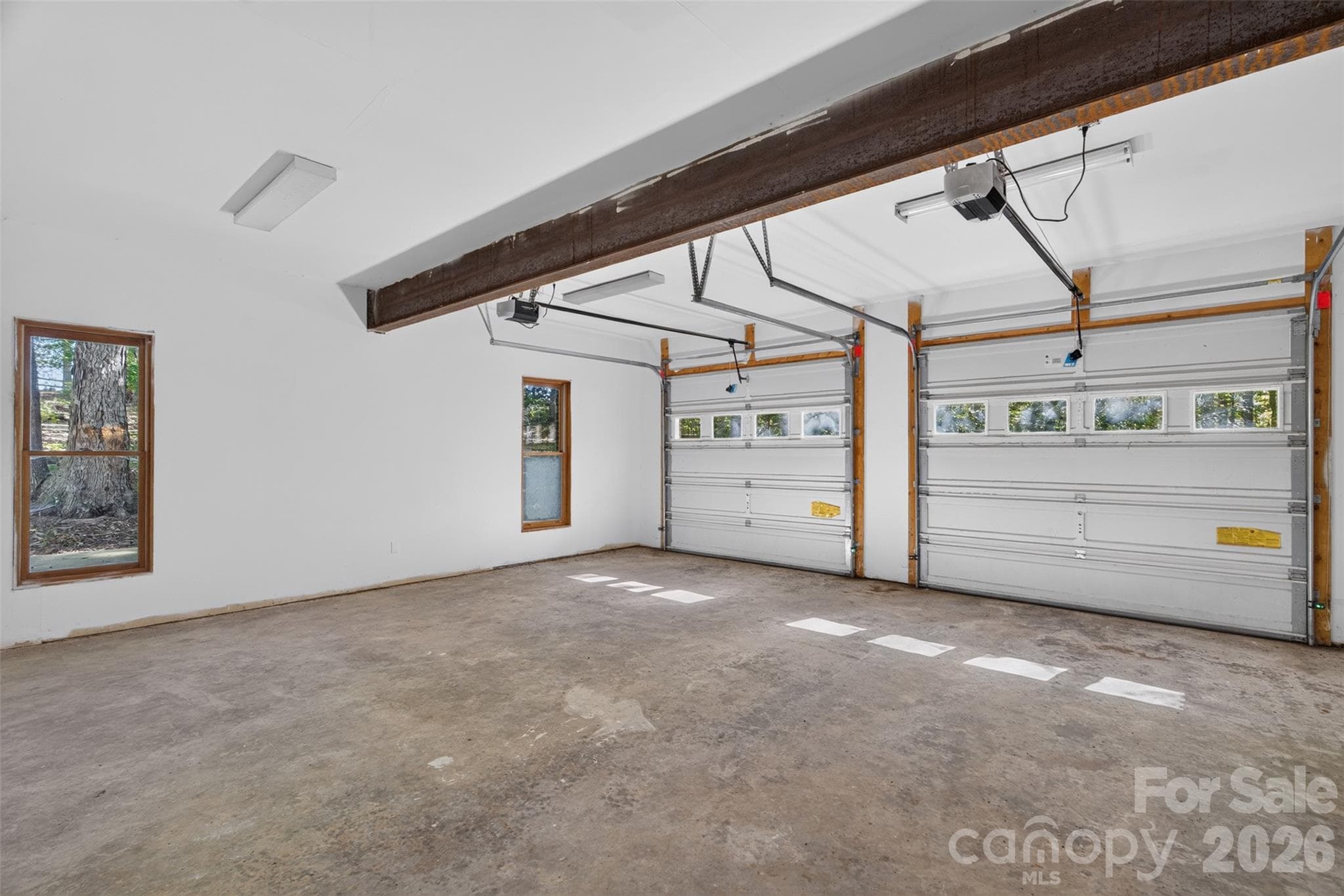 Garage - 253 Highway 161 South, Clover