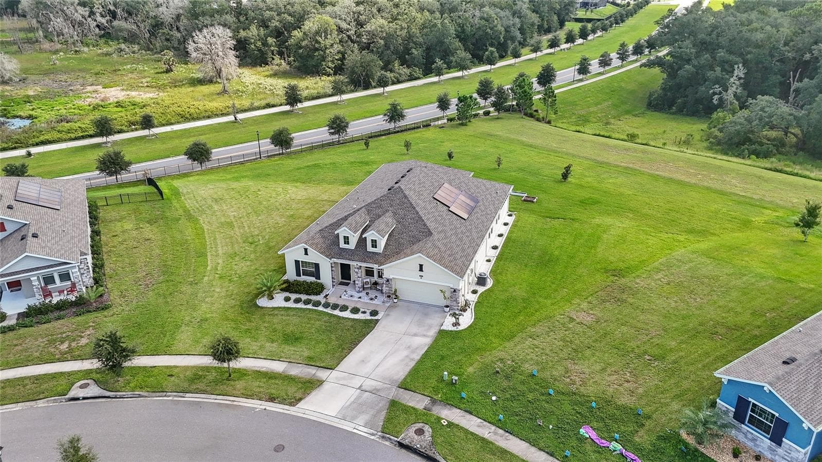Single Family Residence at 6025 CLAYSTONE WAY, MOUNT DORA, photo 2 of 28