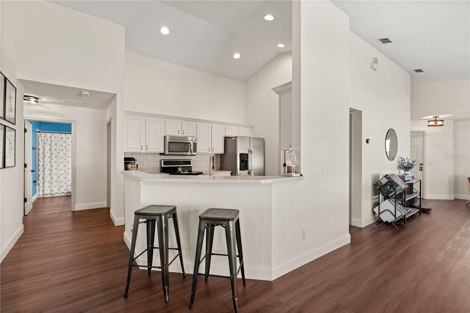 Single Family Residence at 4533 NORTHERN DANCER WAY, ORLANDO, photo 5 of 25