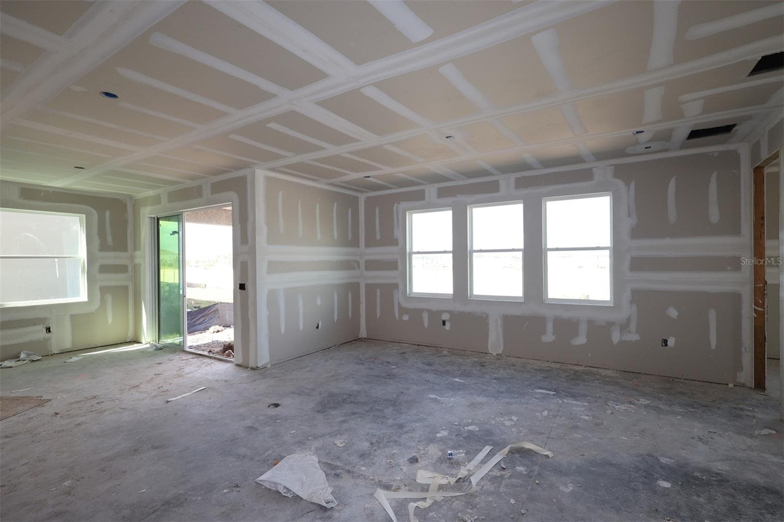 Single Family Residence at 5406 LASSEN ST, ST CLOUD, photo 27 of 38