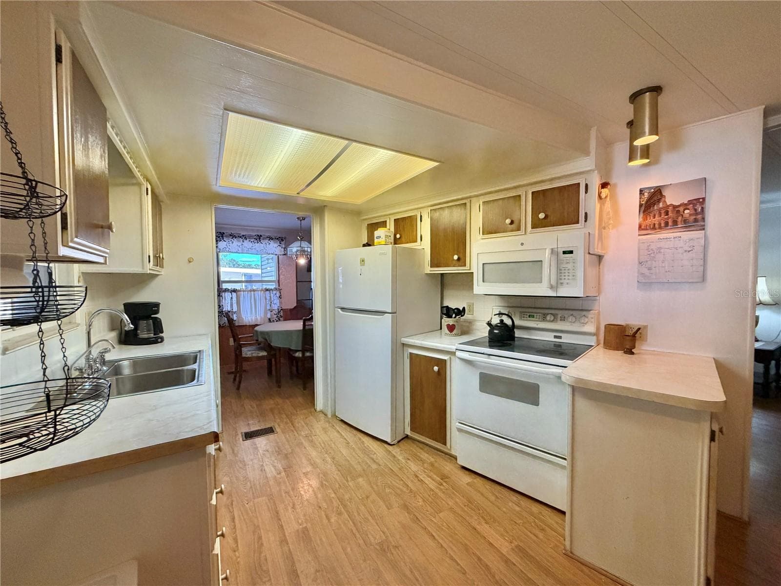 Mobile Home at 120 CAMELLIA TRL, LEESBURG, photo 5 of 68
