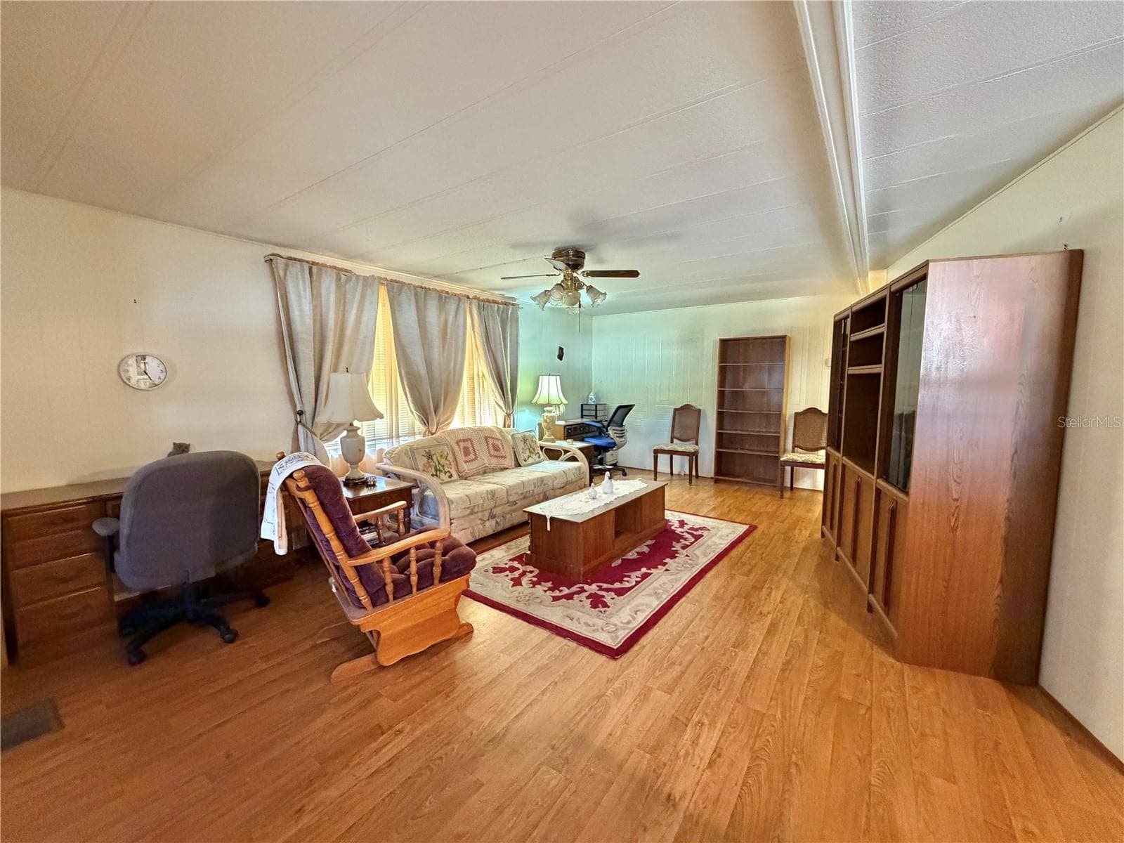 Mobile Home at 120 CAMELLIA TRL, LEESBURG, photo 6 of 68