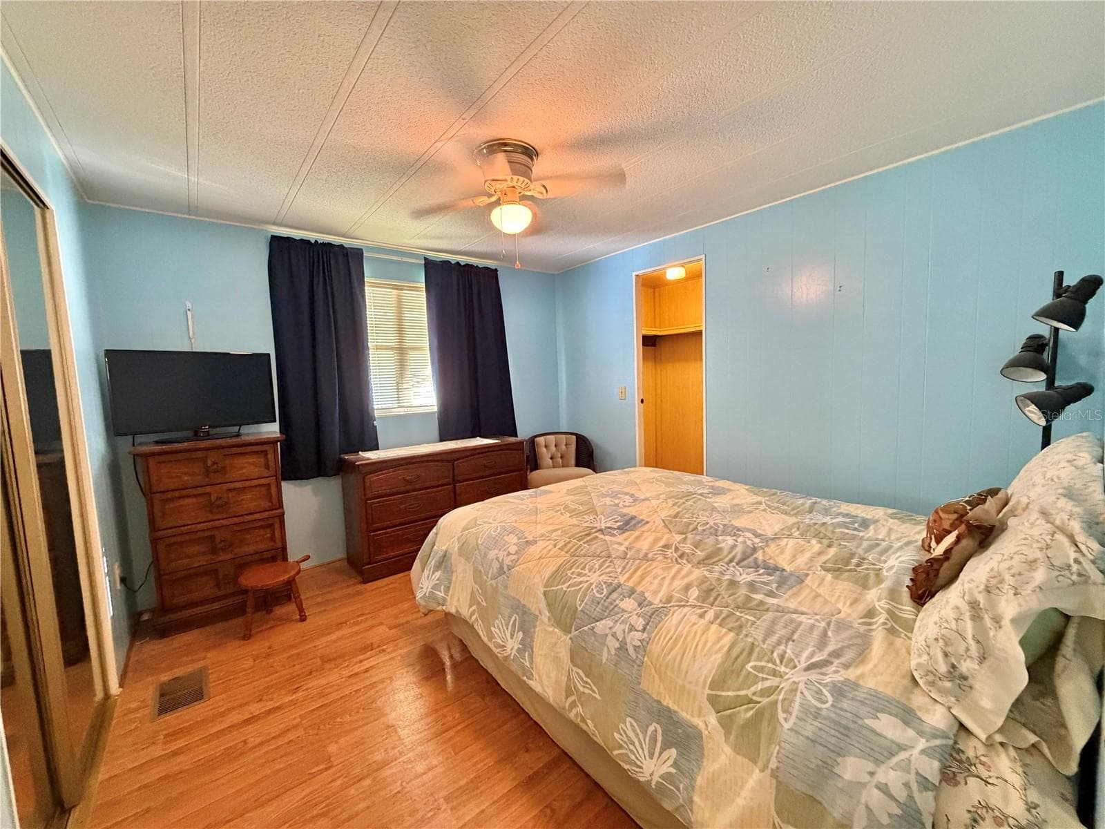 Mobile Home at 120 CAMELLIA TRL, LEESBURG, photo 25 of 68