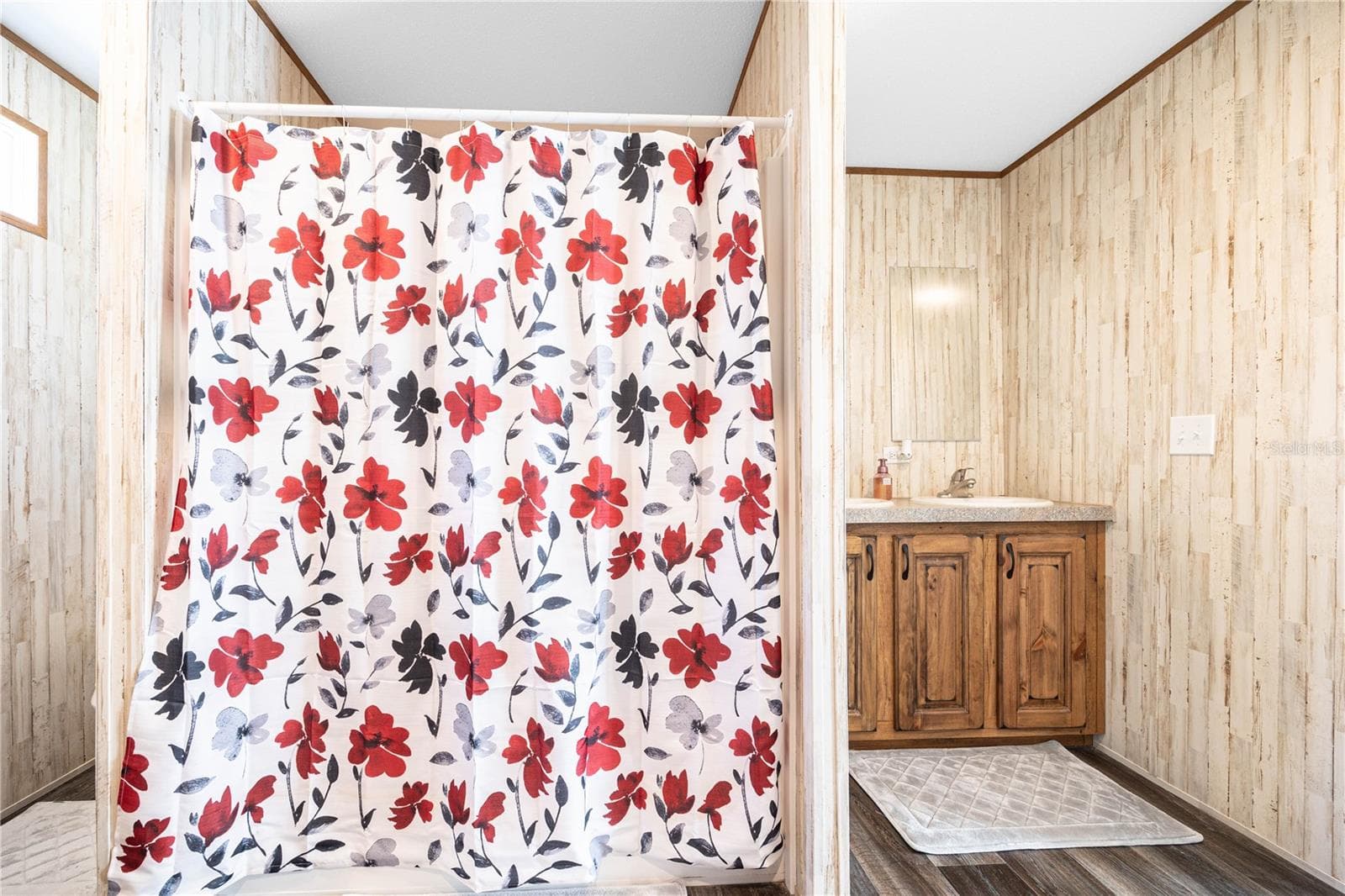 Manufactured Home at 387 NW LAMAR PL, LAKE CITY, photo 14 of 34