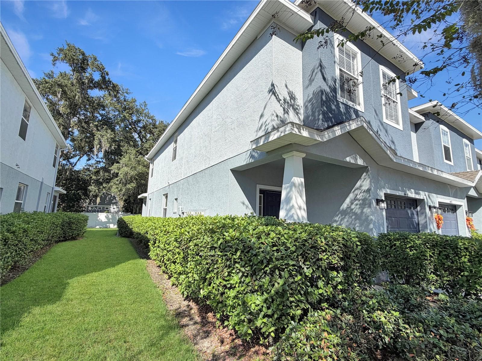Townhouse at 4445 AMBERLY OAKS CT, TAMPA, photo 2 of 27