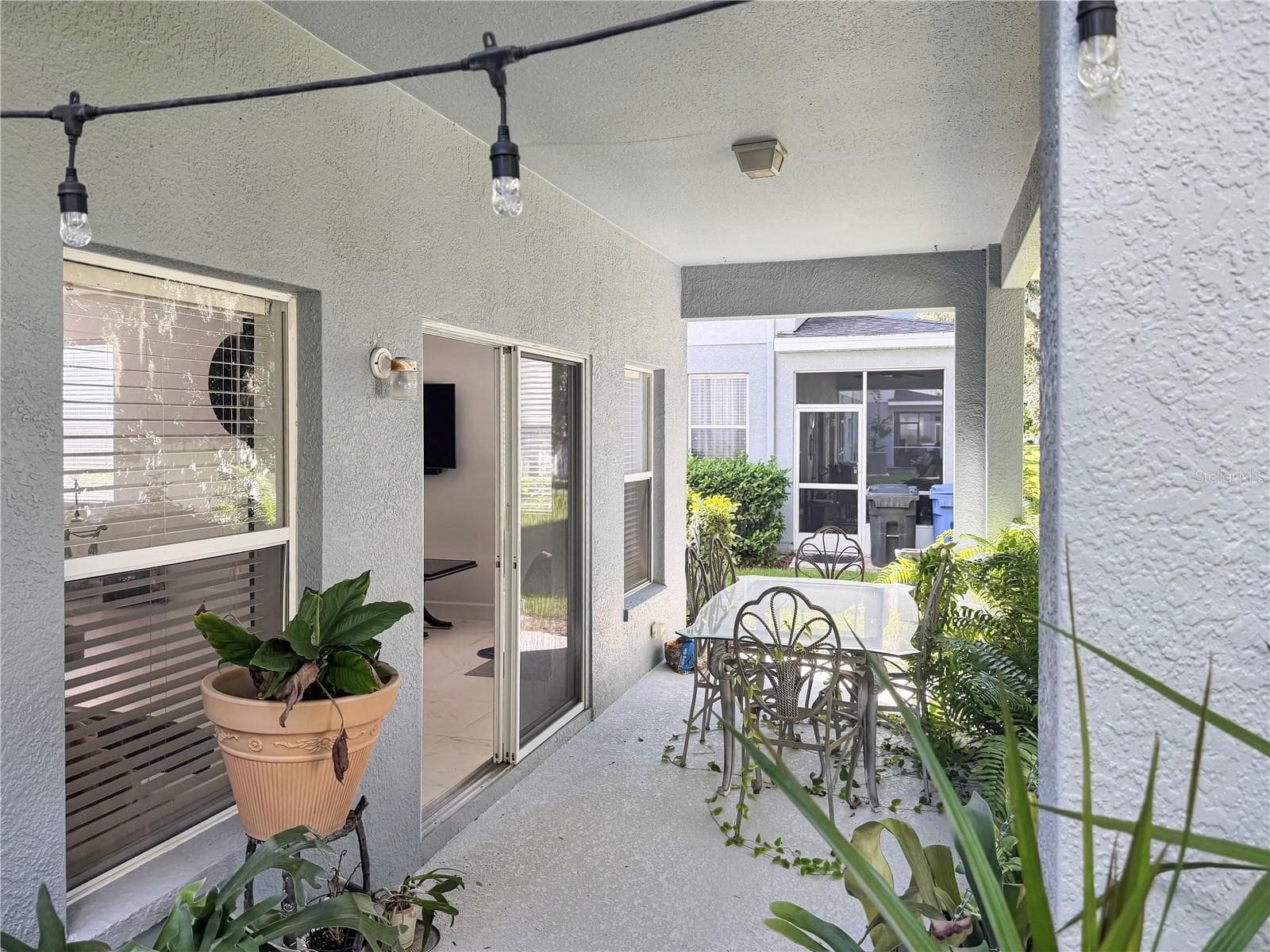 Townhouse at 4445 AMBERLY OAKS CT, TAMPA, photo 4 of 27