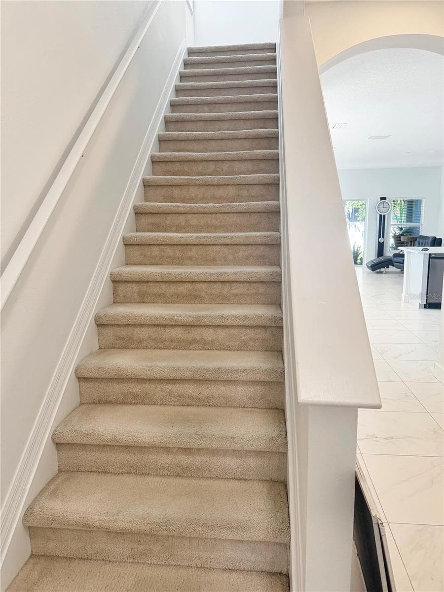 Townhouse at 4445 AMBERLY OAKS CT, TAMPA, photo 11 of 27