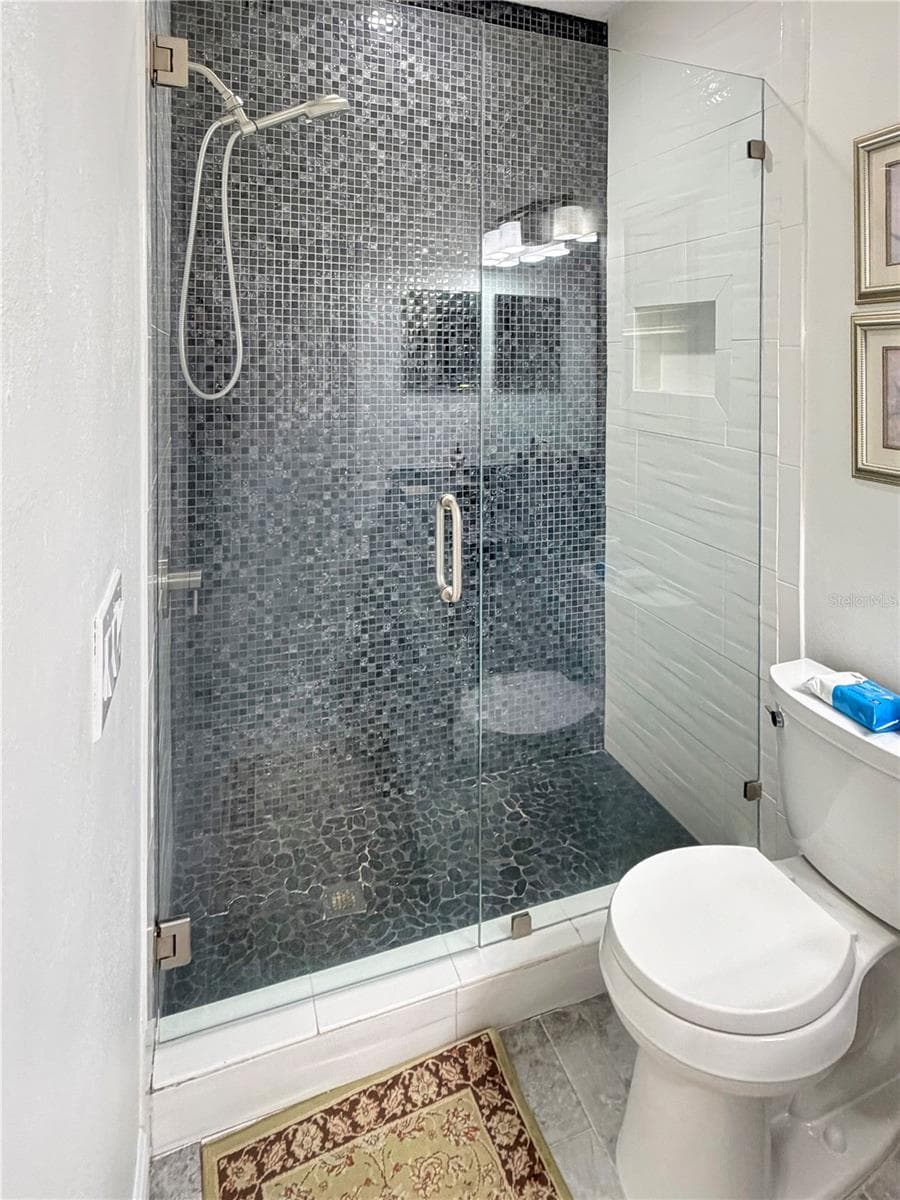 Townhouse at 4445 AMBERLY OAKS CT, TAMPA, photo 16 of 27