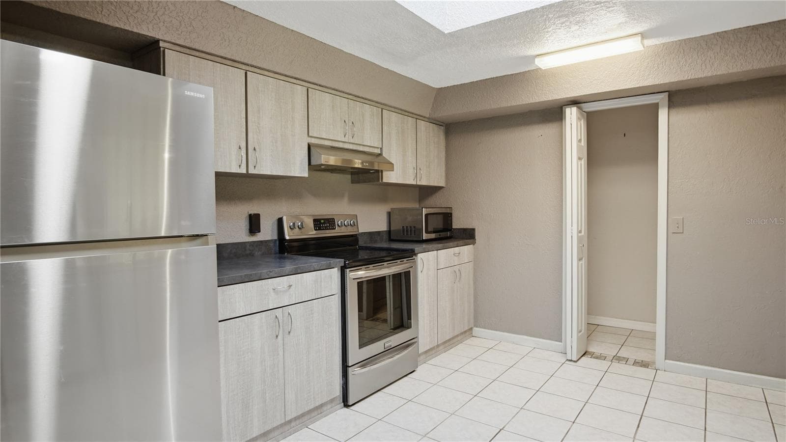 Single Family Residence at 10012 N TALL PINES TER, DUNNELLON, photo 9 of 31