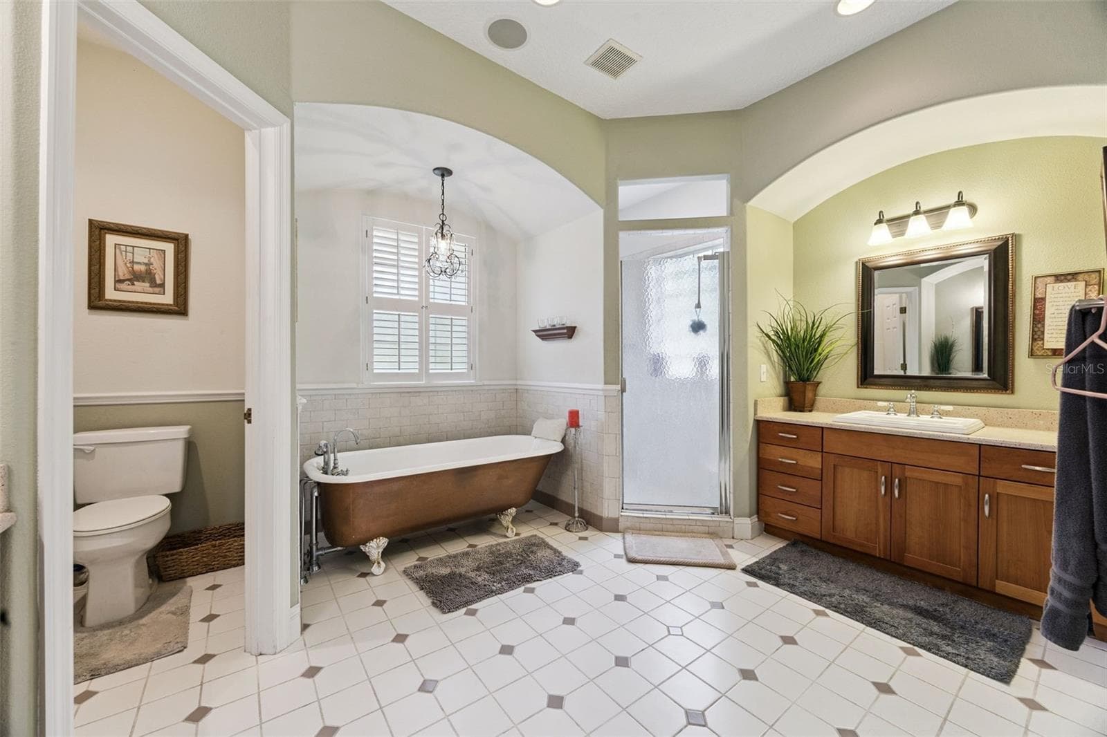 Primary Bathroom - 1050 DEERFOOT RD, DELAND