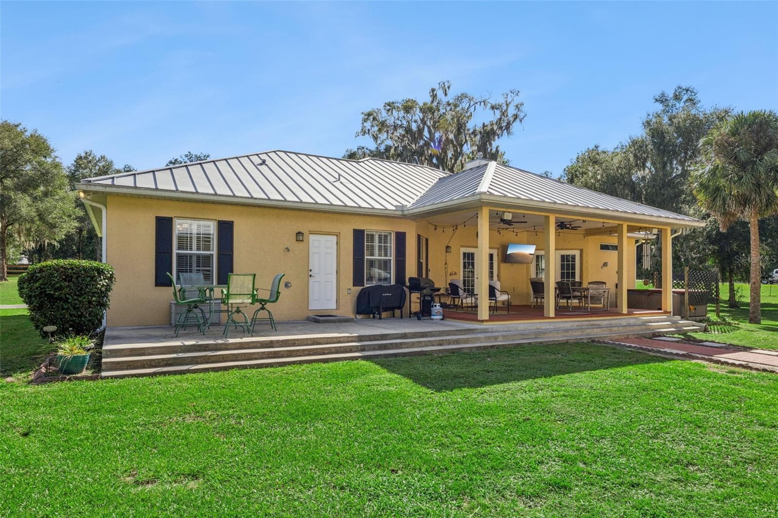 Rear View - 1050 DEERFOOT RD, DELAND