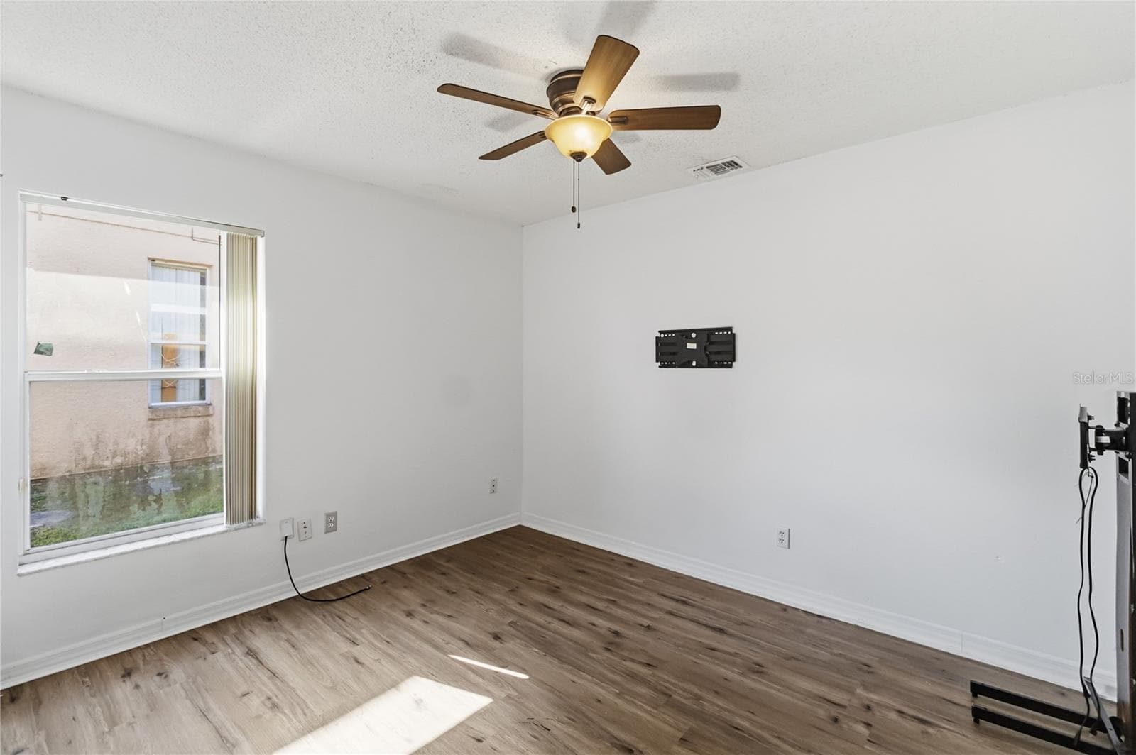 Single Family Residence at 1611 BRIDGEVIEW CIR, ORLANDO, photo 17 of 25