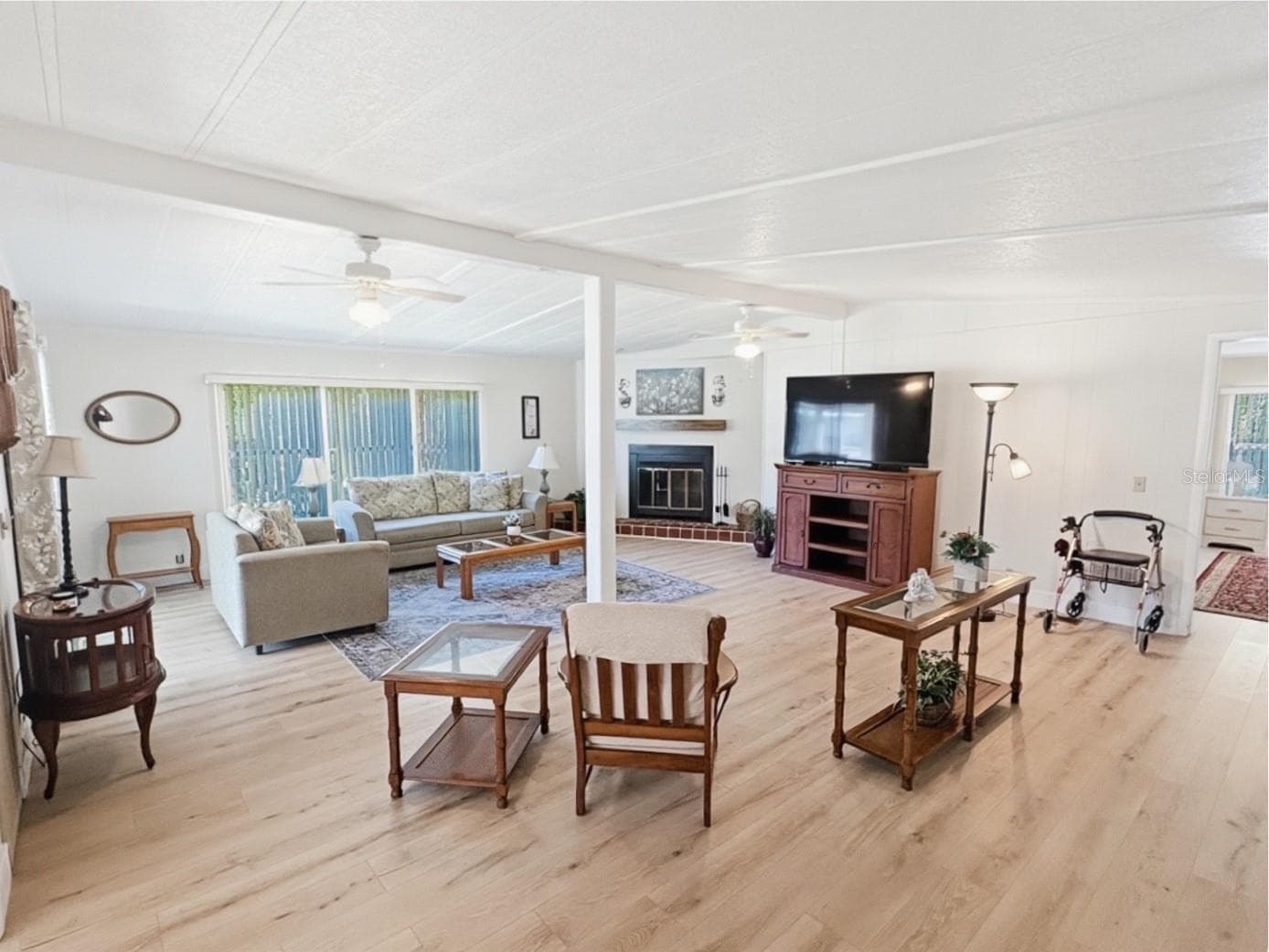 Manufactured Home at 6 BIG OAK LN, WILDWOOD, photo 8 of 27