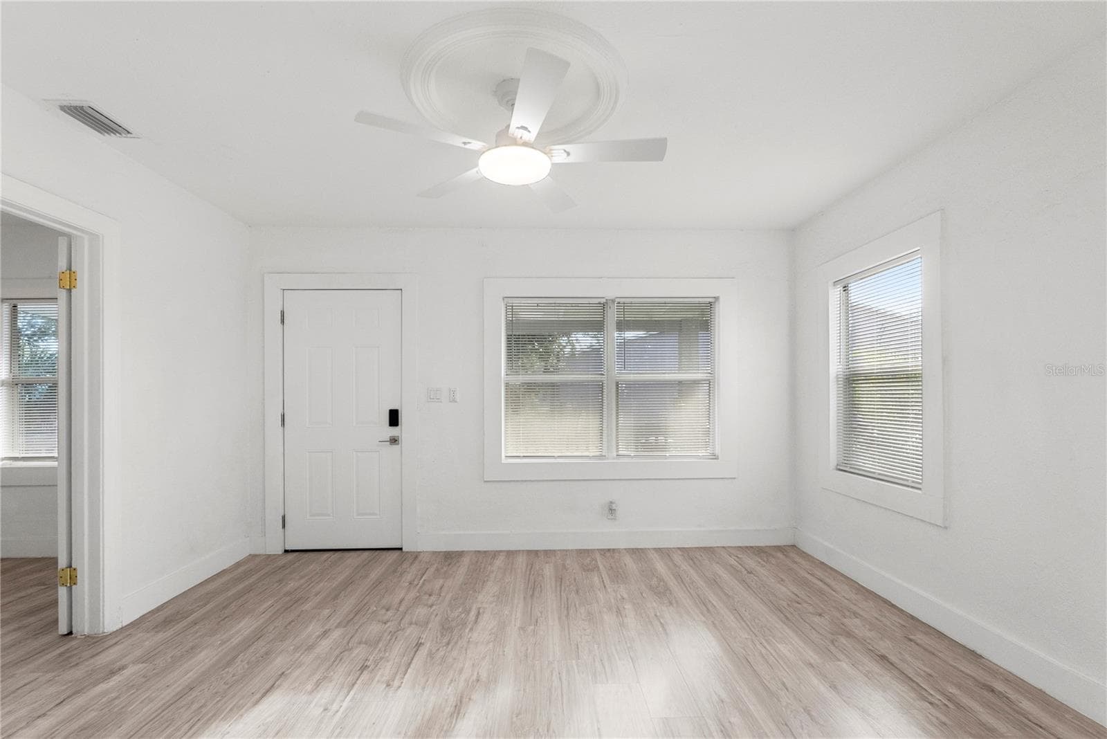 Single Family Residence at 1757 QUEEN ST S, ST PETERSBURG, photo 7 of 50