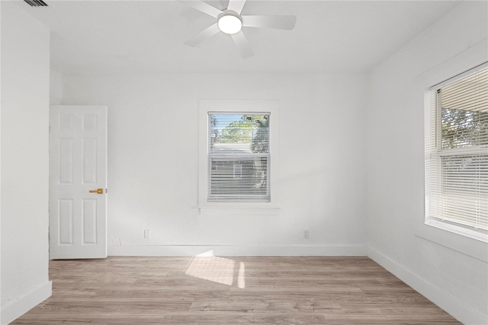 Single Family Residence at 1757 QUEEN ST S, ST PETERSBURG, photo 13 of 50