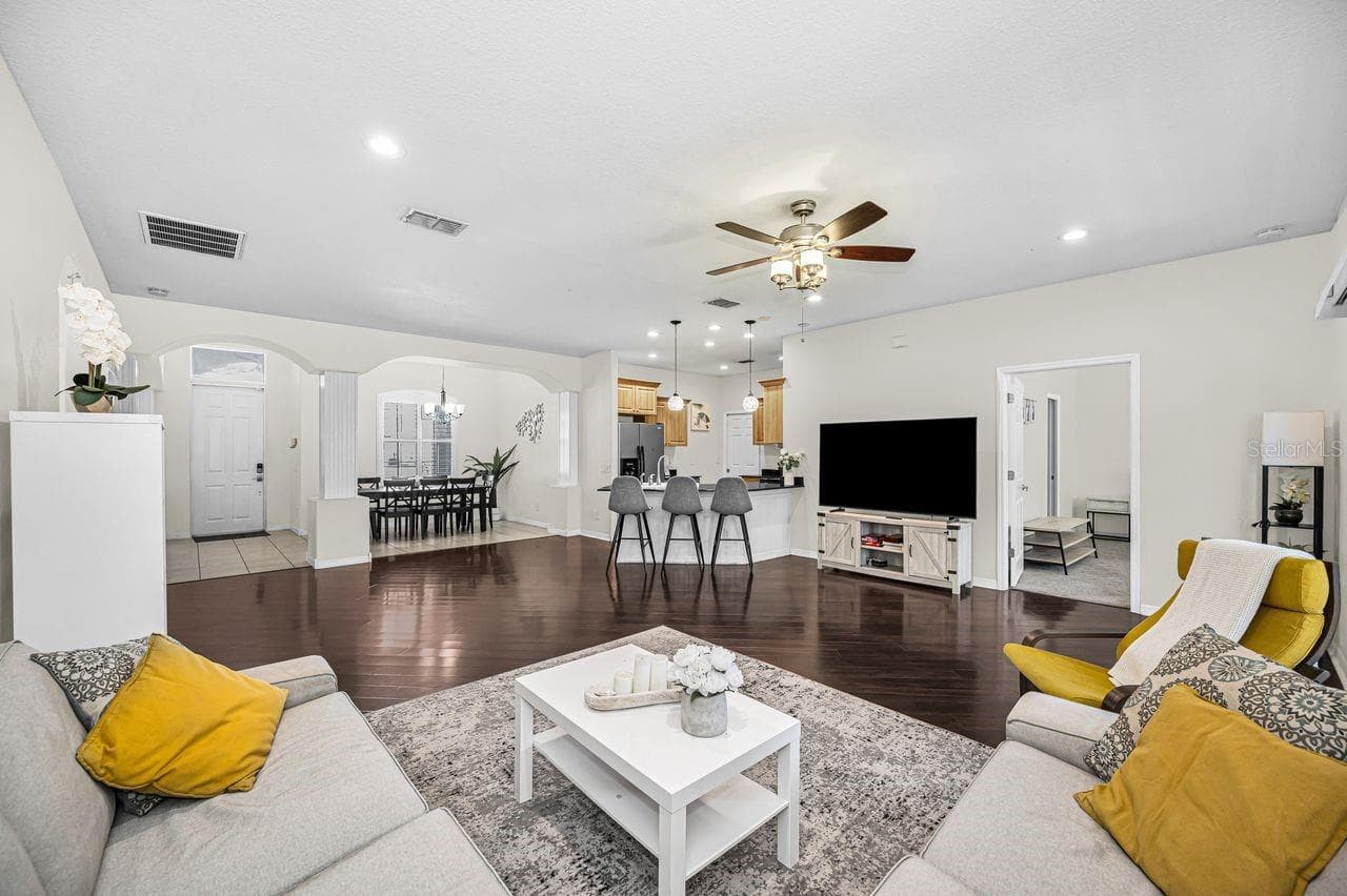Single Family Residence at 1239 VISTA WAY, CLEARWATER, photo 15 of 45