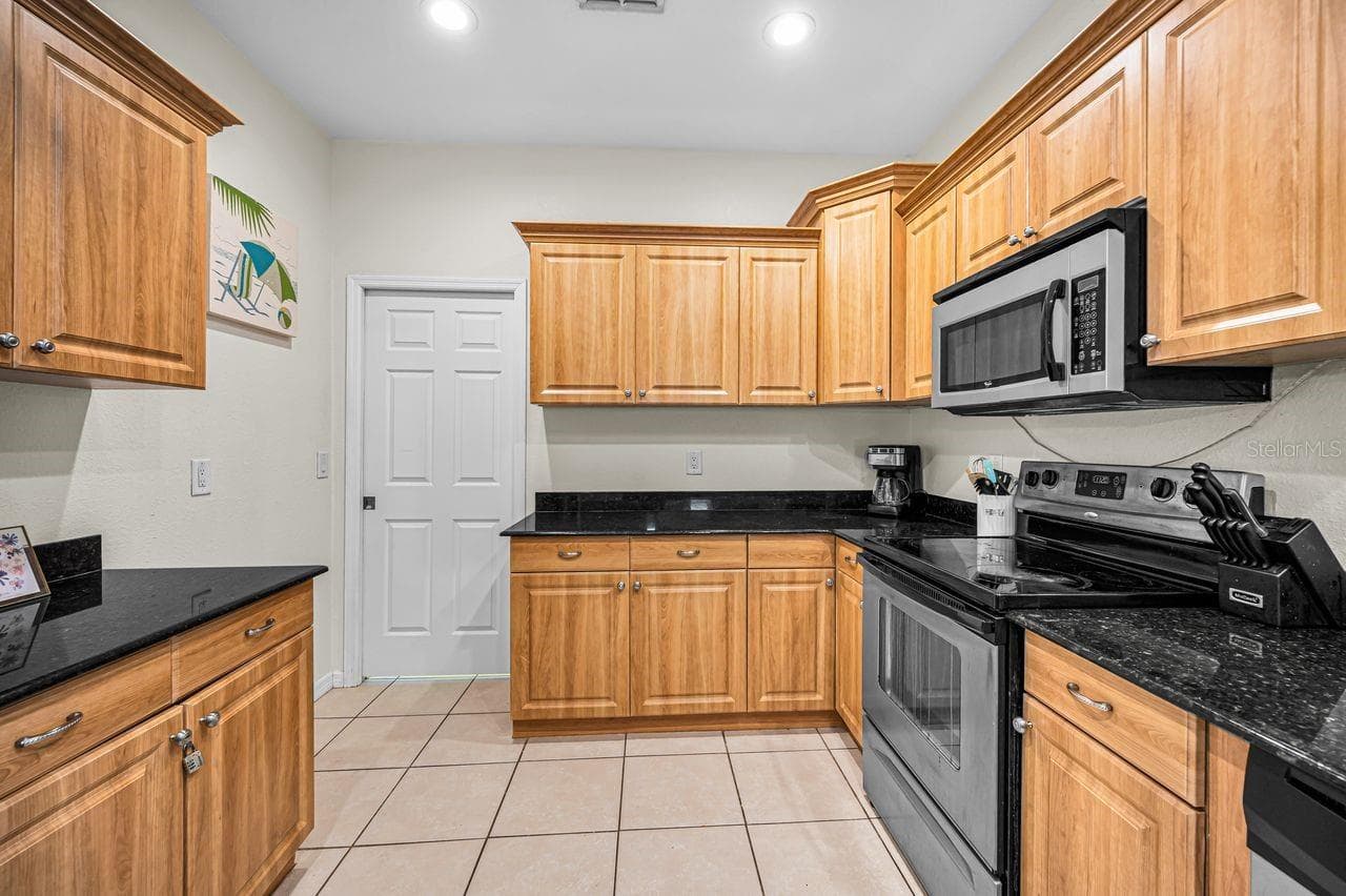 Single Family Residence at 1239 VISTA WAY, CLEARWATER, photo 19 of 45