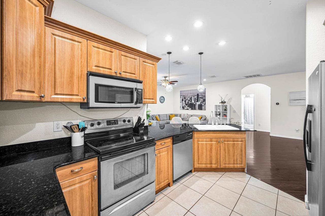 Single Family Residence at 1239 VISTA WAY, CLEARWATER, photo 20 of 45