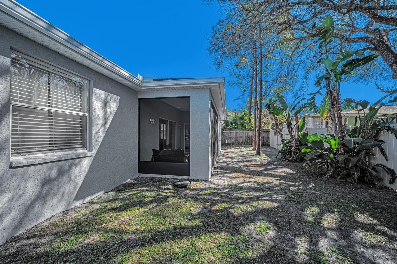 Single Family Residence at 1239 VISTA WAY, CLEARWATER, photo 40 of 45