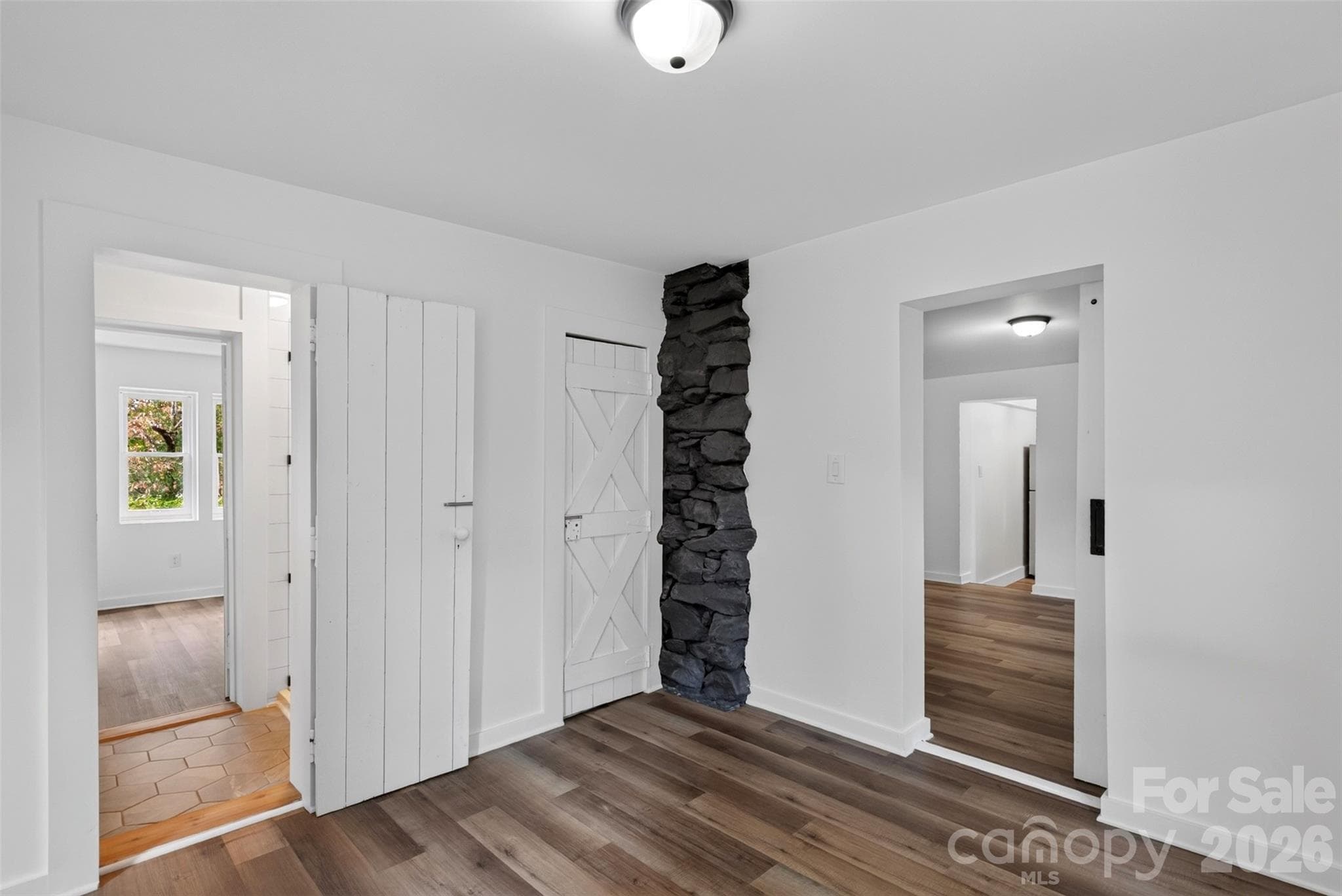 Flex room on the main floor with jack and jill bath. - 64 Pine Cone Drive, Asheville
