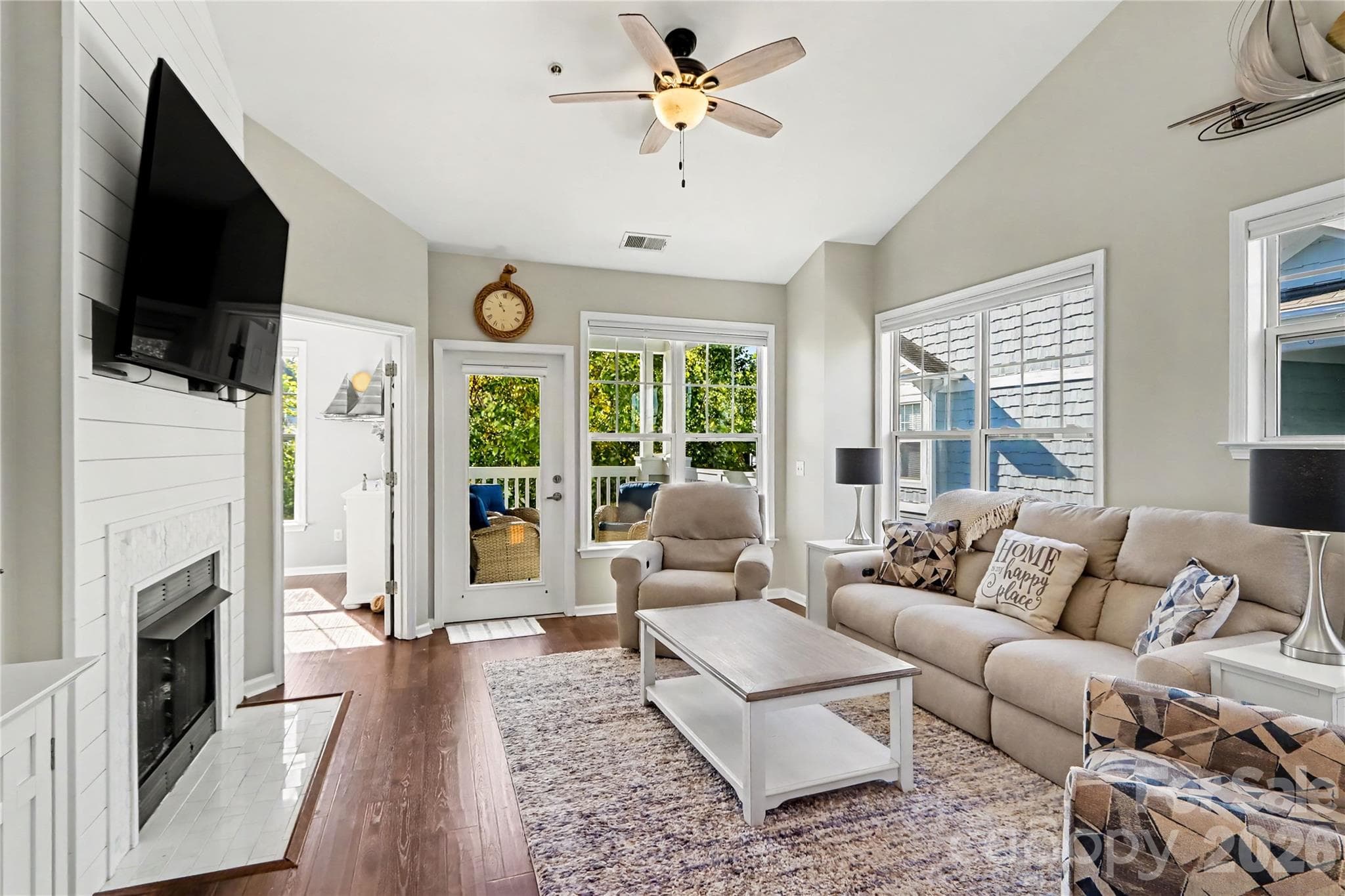 Condominium at 18736 Nautical Drive, Cornelius, photo 6 of 34
