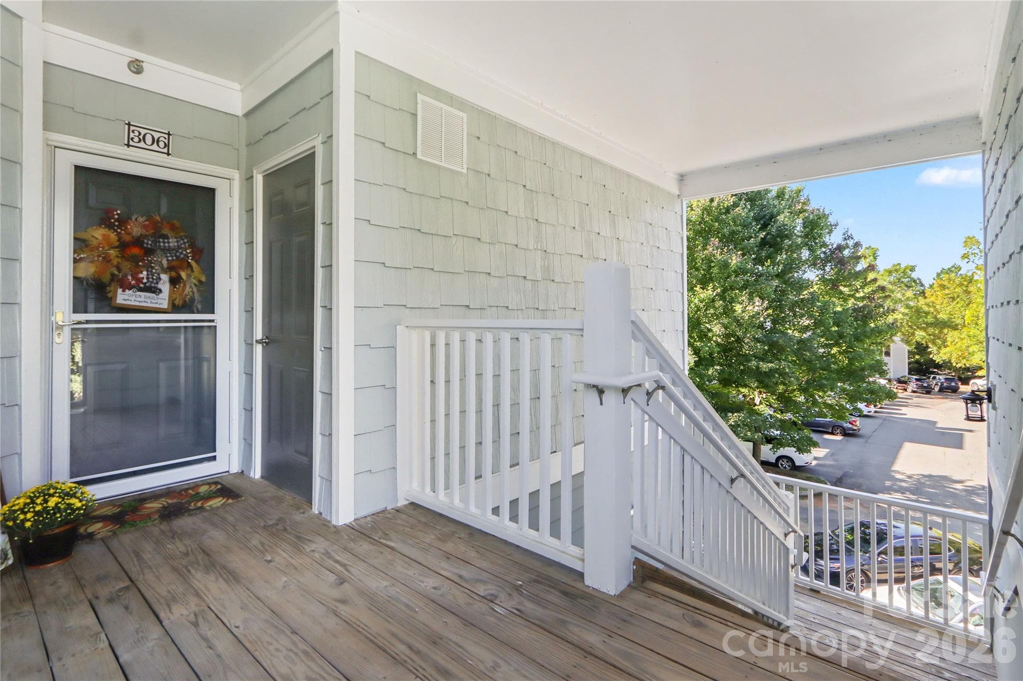 Condominium at 18736 Nautical Drive, Cornelius, photo 8 of 34