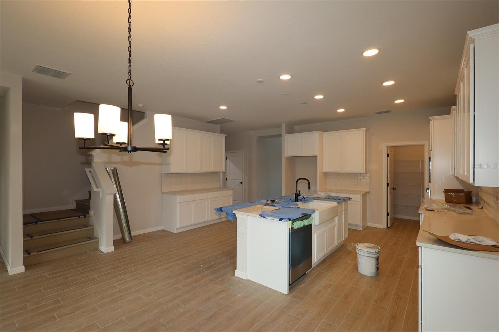 Single Family Residence at 6861 YELLOW WARBLER BND, ST CLOUD, photo 4 of 50