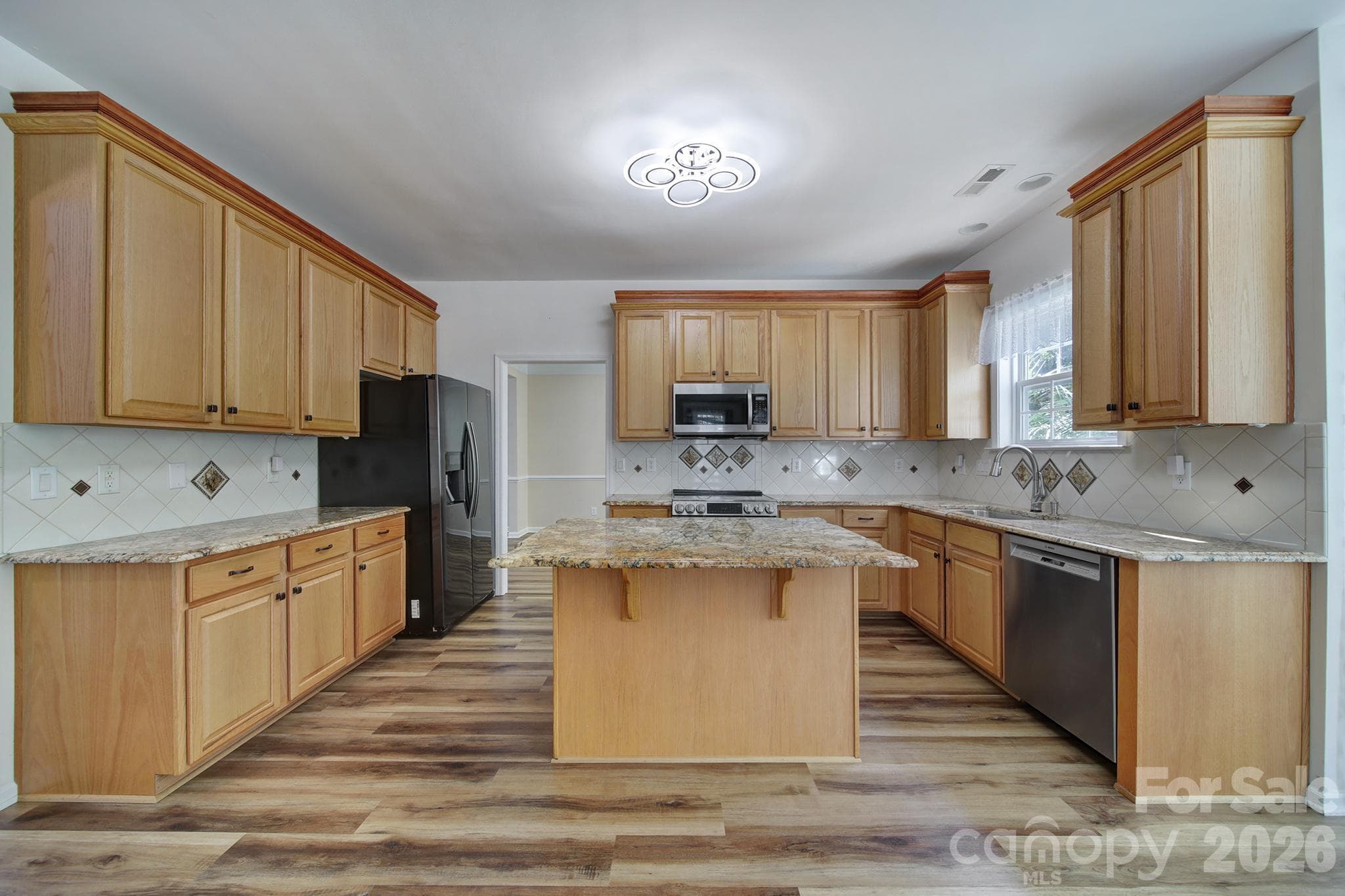 Single Family Residence at 2523 Legacy Park Boulevard, Fort Mill, photo 10 of 47
