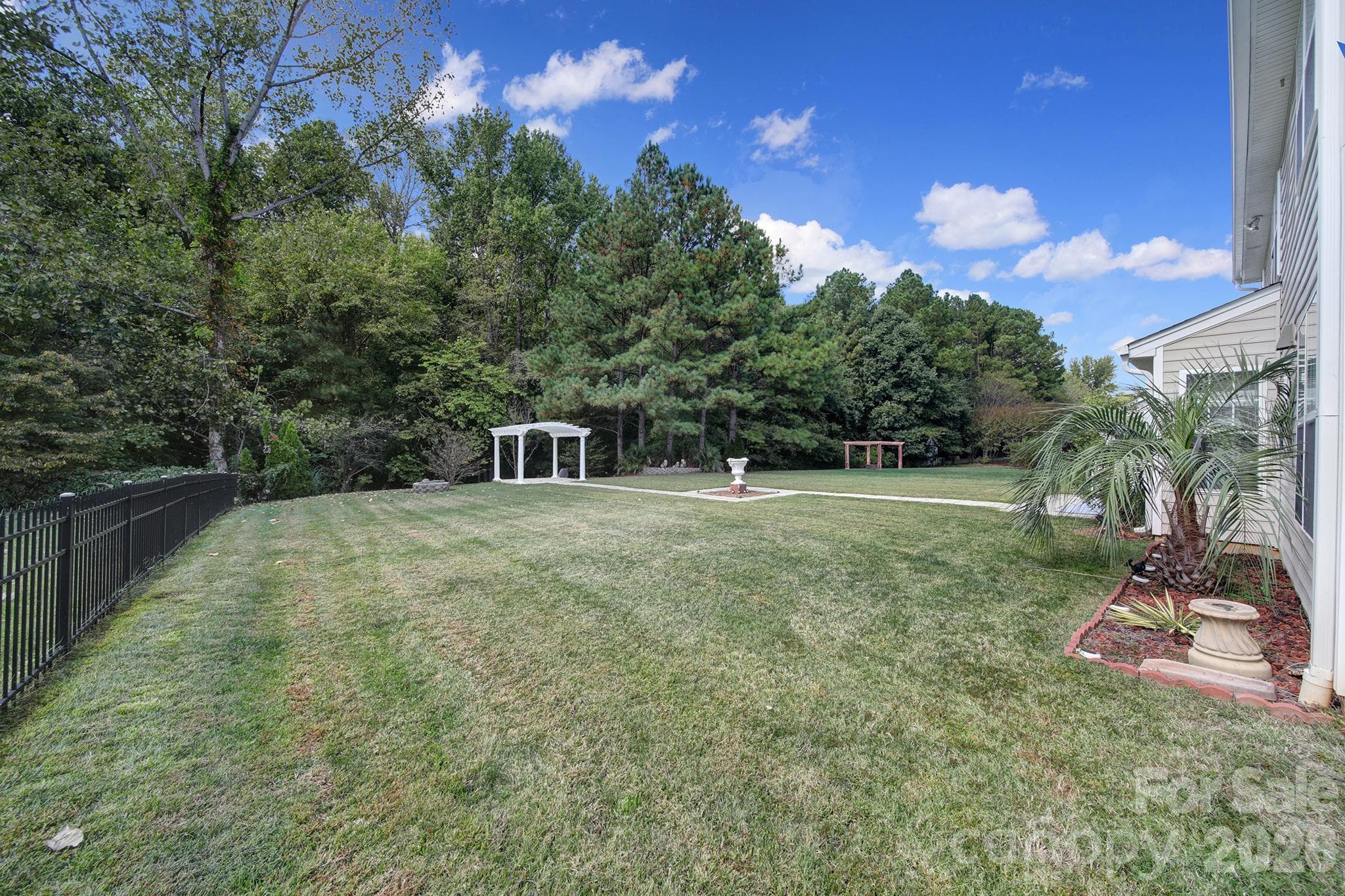 Single Family Residence at 2523 Legacy Park Boulevard, Fort Mill, photo 34 of 47