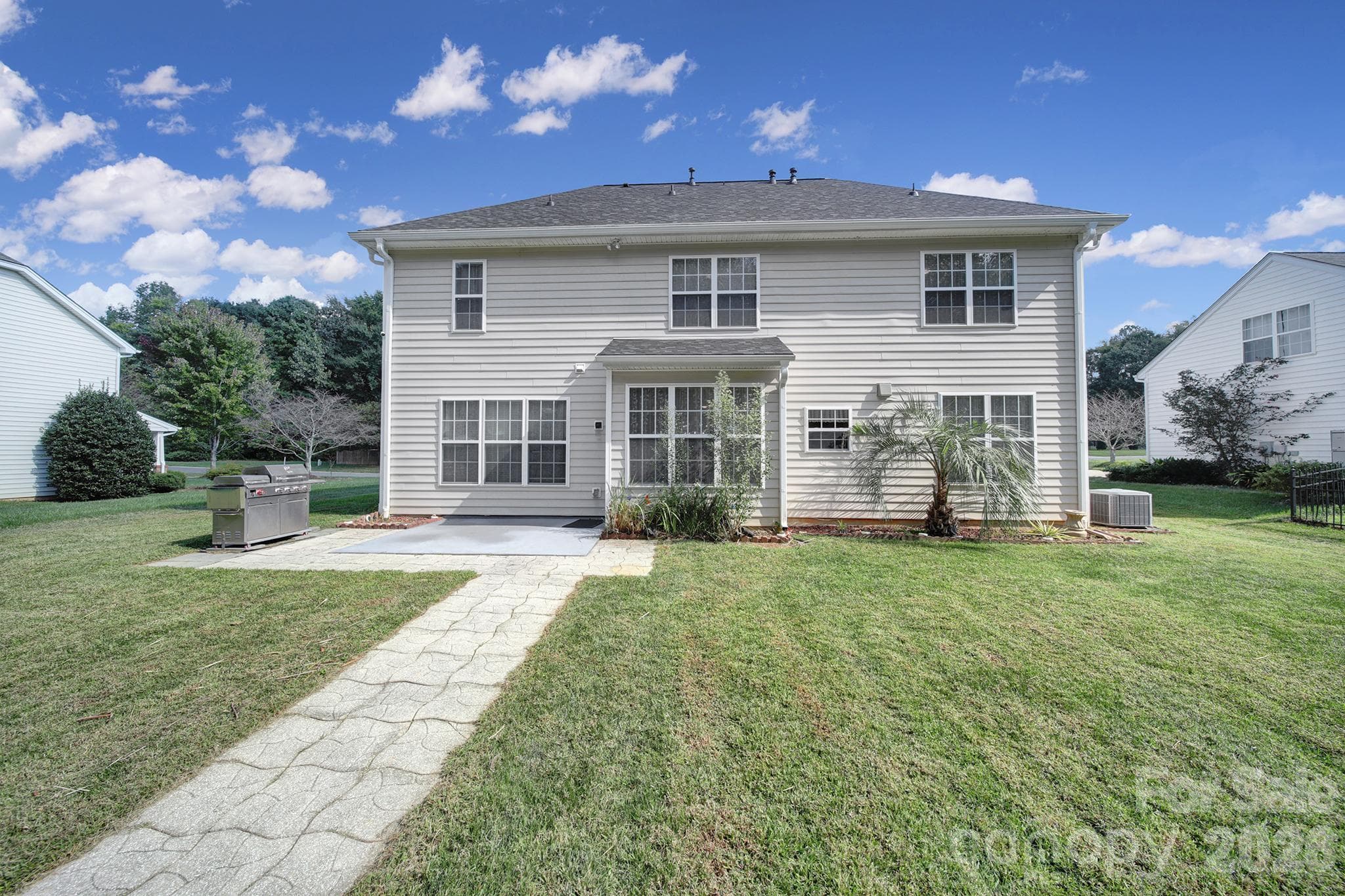 Single Family Residence at 2523 Legacy Park Boulevard, Fort Mill, photo 35 of 47