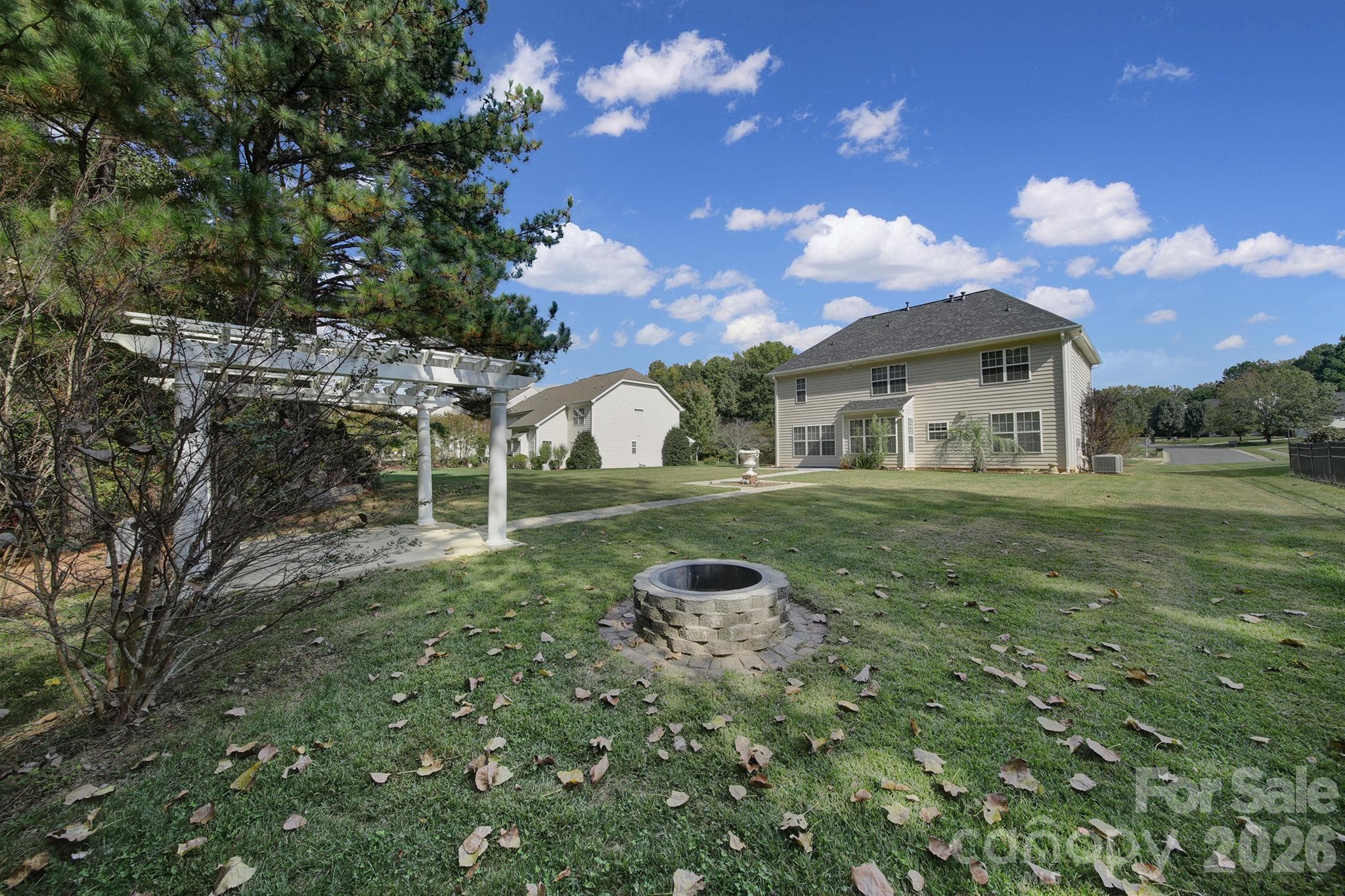 Single Family Residence at 2523 Legacy Park Boulevard, Fort Mill, photo 38 of 47