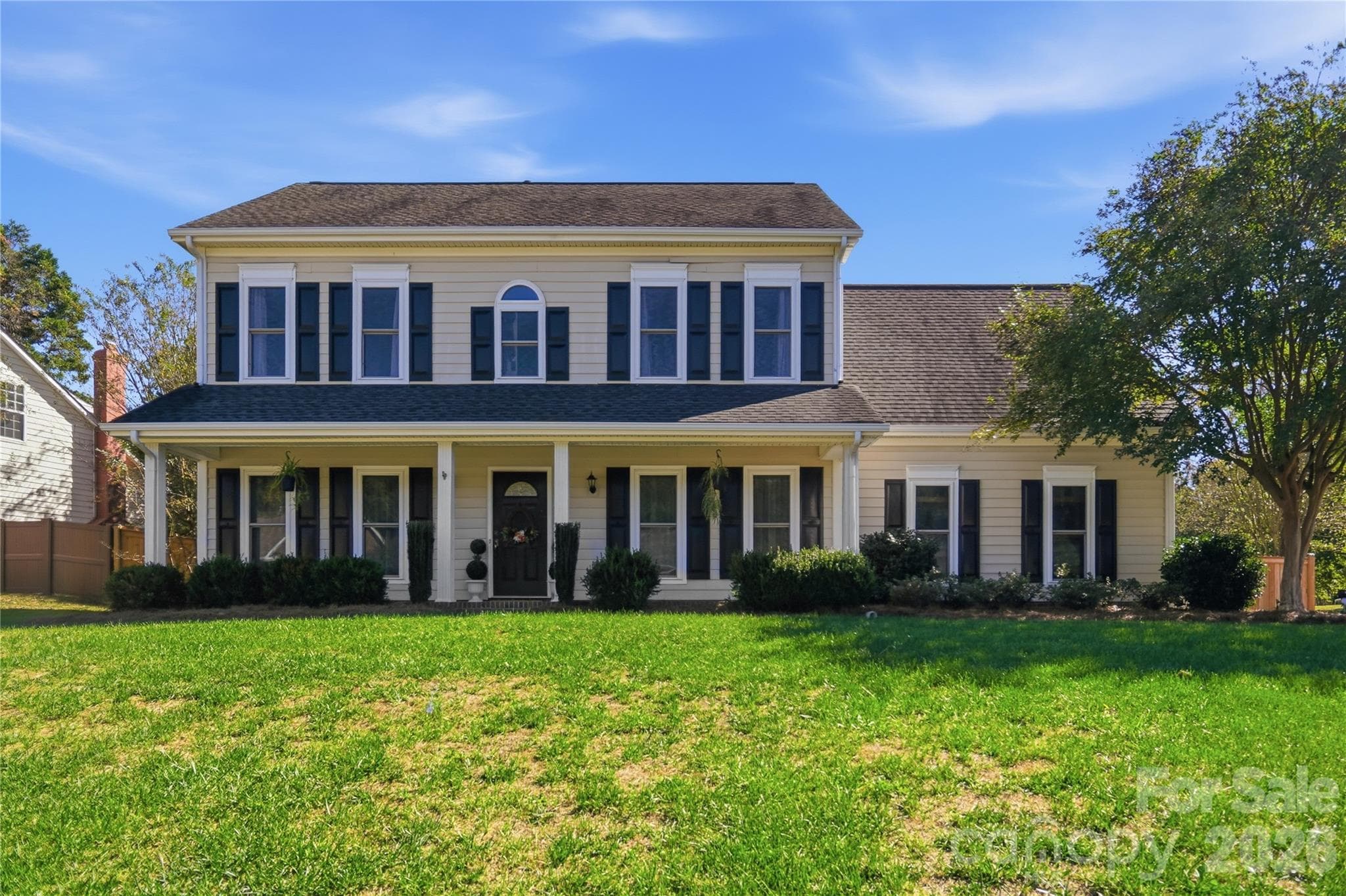 Single Family Residence at 107 White Branch Court, Fort Mill, photo 2 of 41