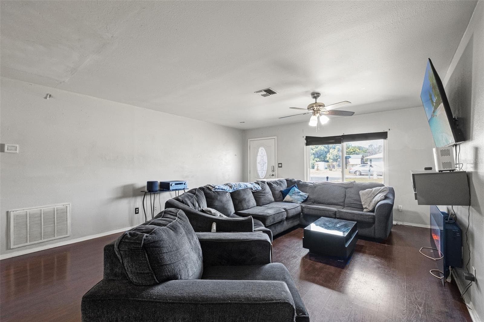 Single Family Residence at 12232 COMSTOCK ST, SPRING HILL, photo 9 of 56