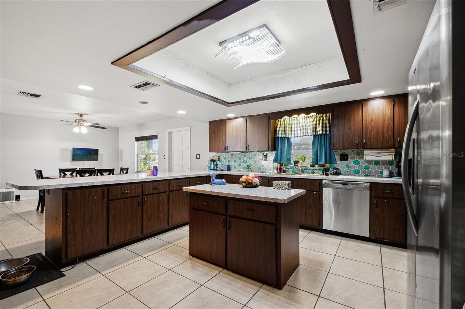 Single Family Residence at 12232 COMSTOCK ST, SPRING HILL, photo 15 of 56