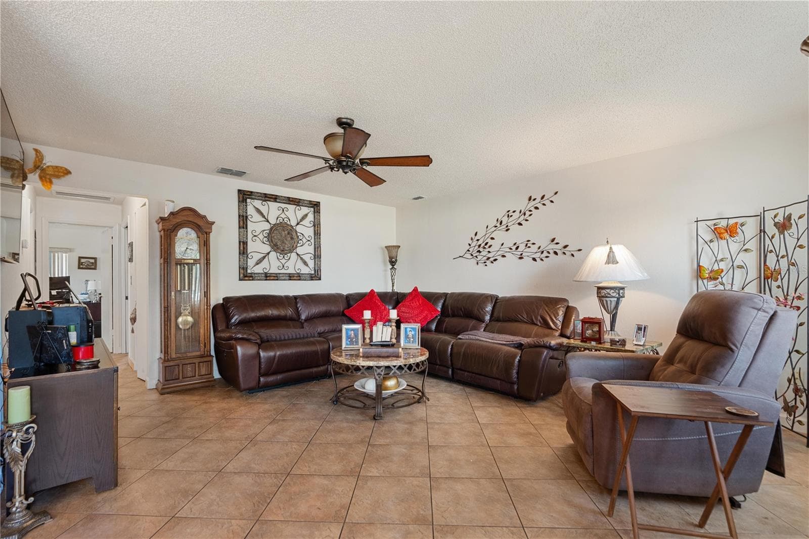 Condominium at 11609 BAYONET LN, NEW PORT RICHEY, photo 4 of 35