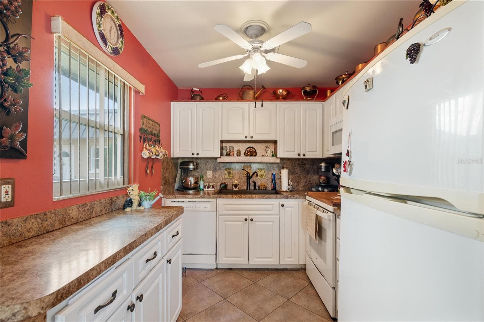 Condominium at 11609 BAYONET LN, NEW PORT RICHEY, photo 5 of 35